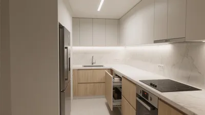 Modern L-Shaped Kitchen with Marble Countertops & Smart Storage