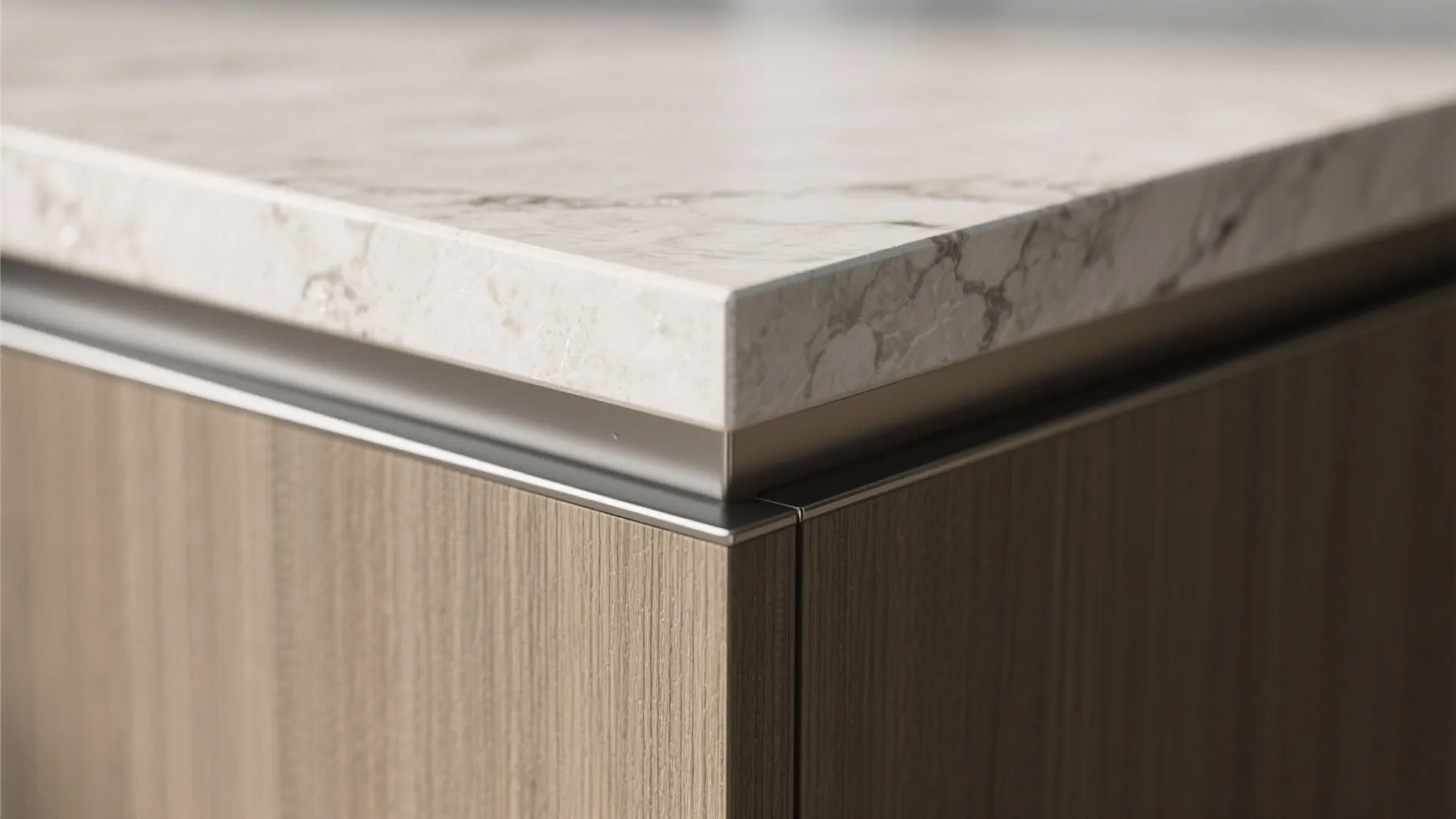1. High-quality laminate with smart edging