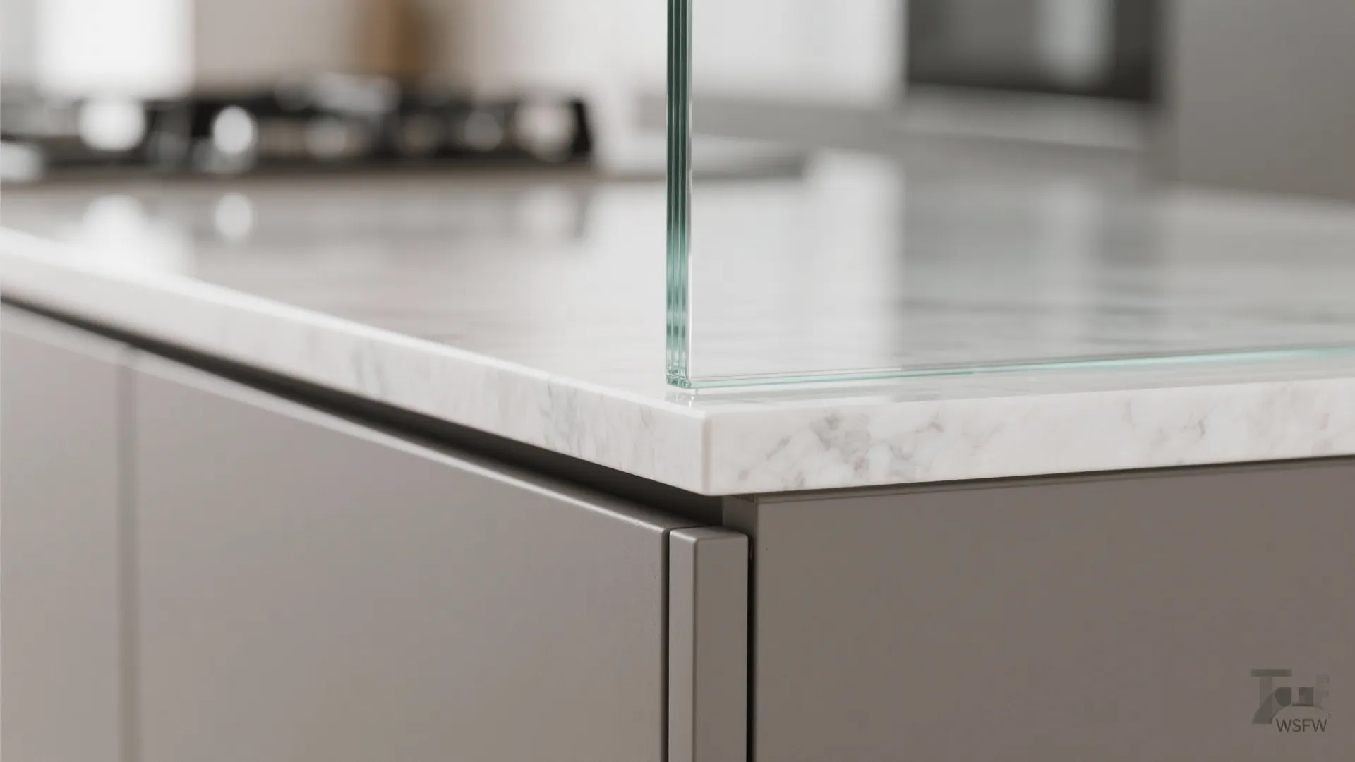 4) Half-height glass with a ledge for splash control and serving