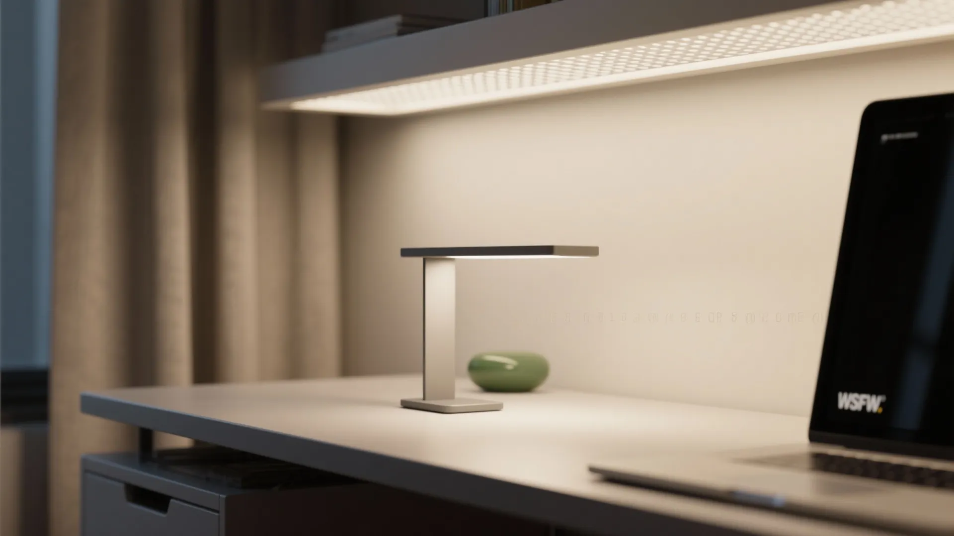 Layered lighting for focus