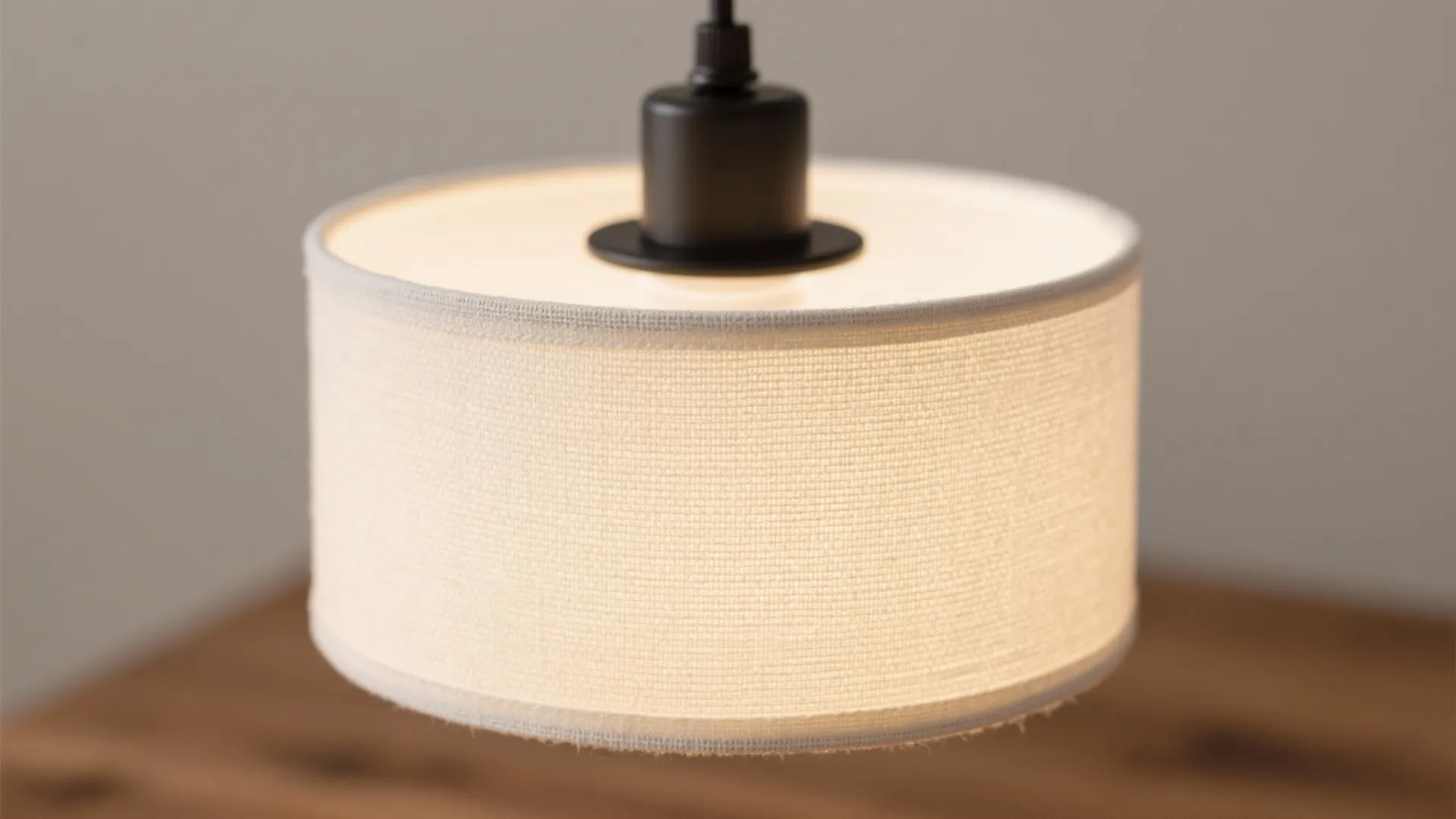 Minimalist Drum Shade, Warm Diffusion