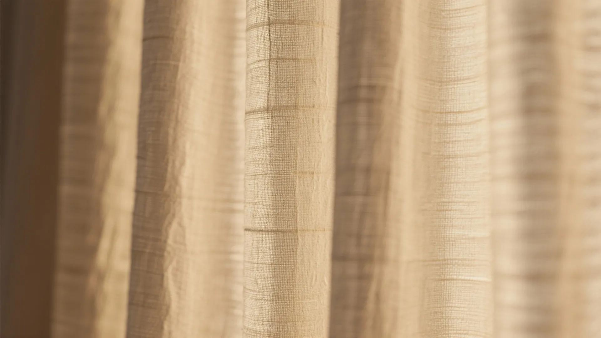 Textured linens and natural weaves for warmth