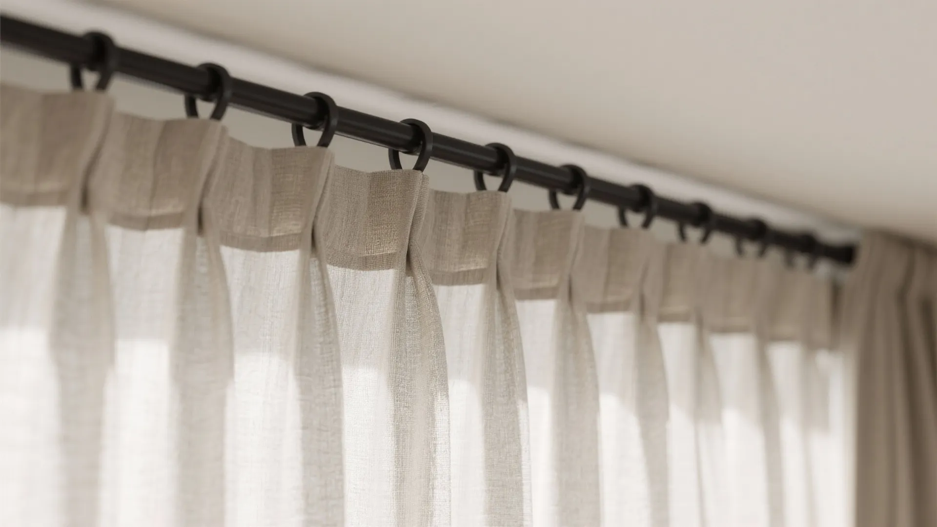 Idea 1: High-and-wide ripple-fold linen for quiet luxury