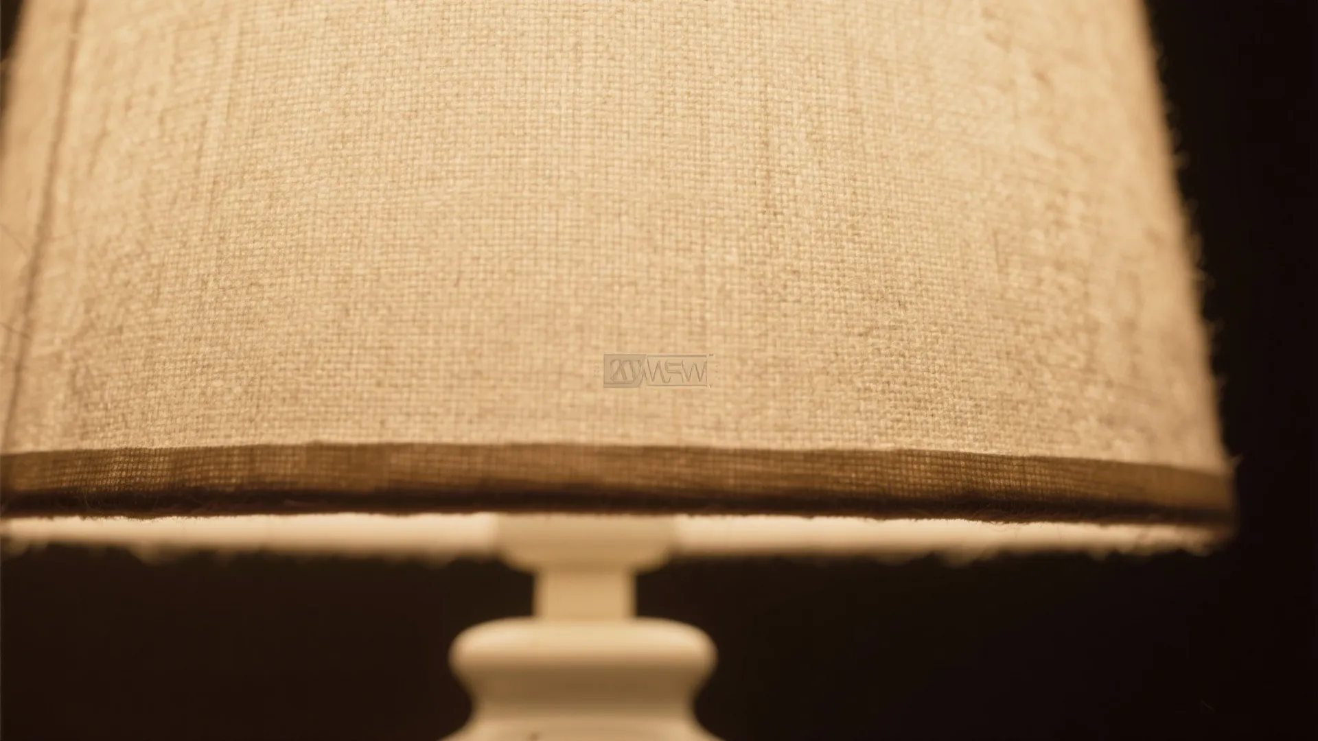 1) Minimalist linen shade with 2700K bulb