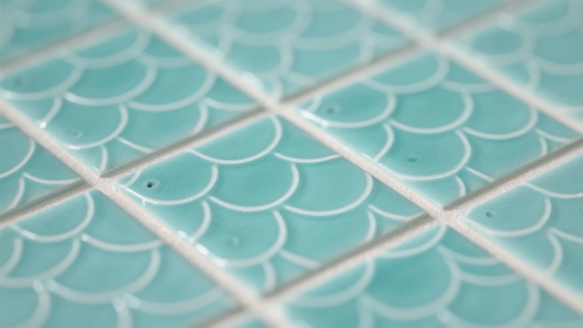 Fish Scale Mosaic Walls for Compact Bathrooms
