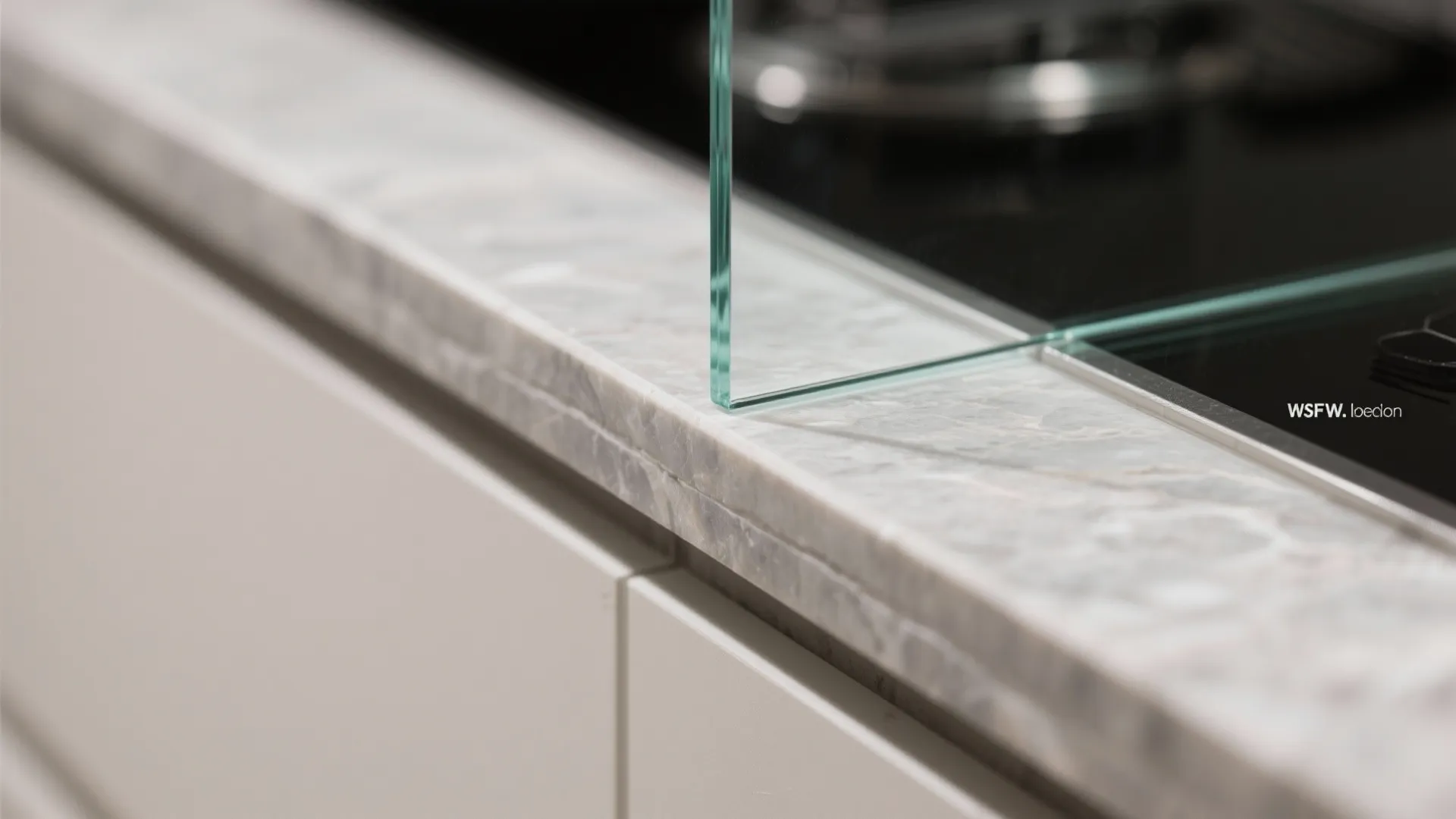 Glass Backsplash For Light And Depth