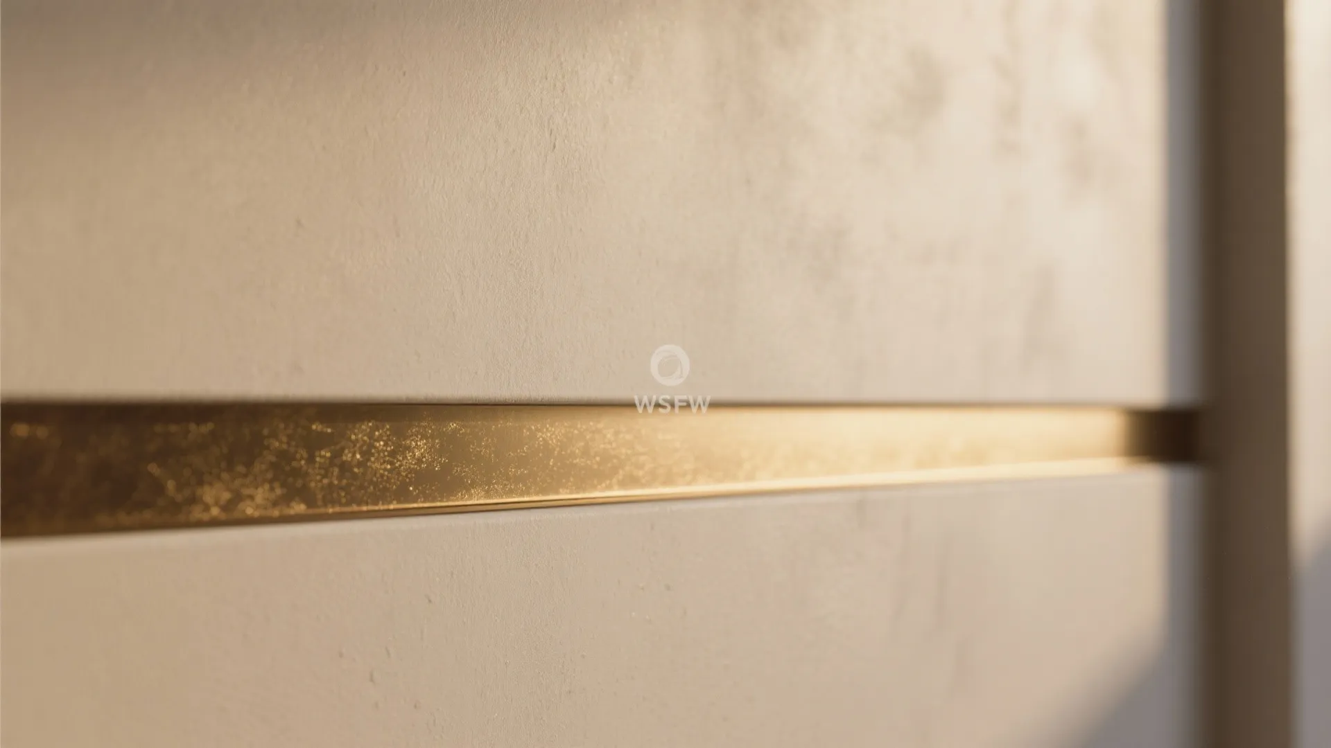 3. Metallic Glaze Accents (Used Sparingly)