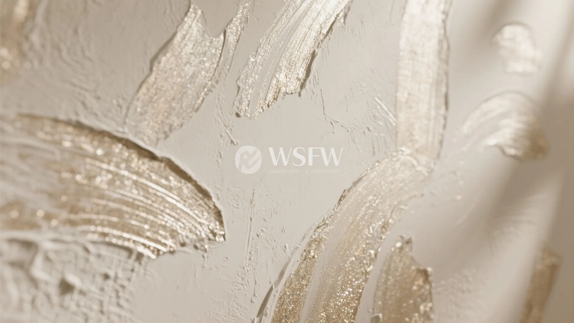 4. Venetian plaster or metallic limewash