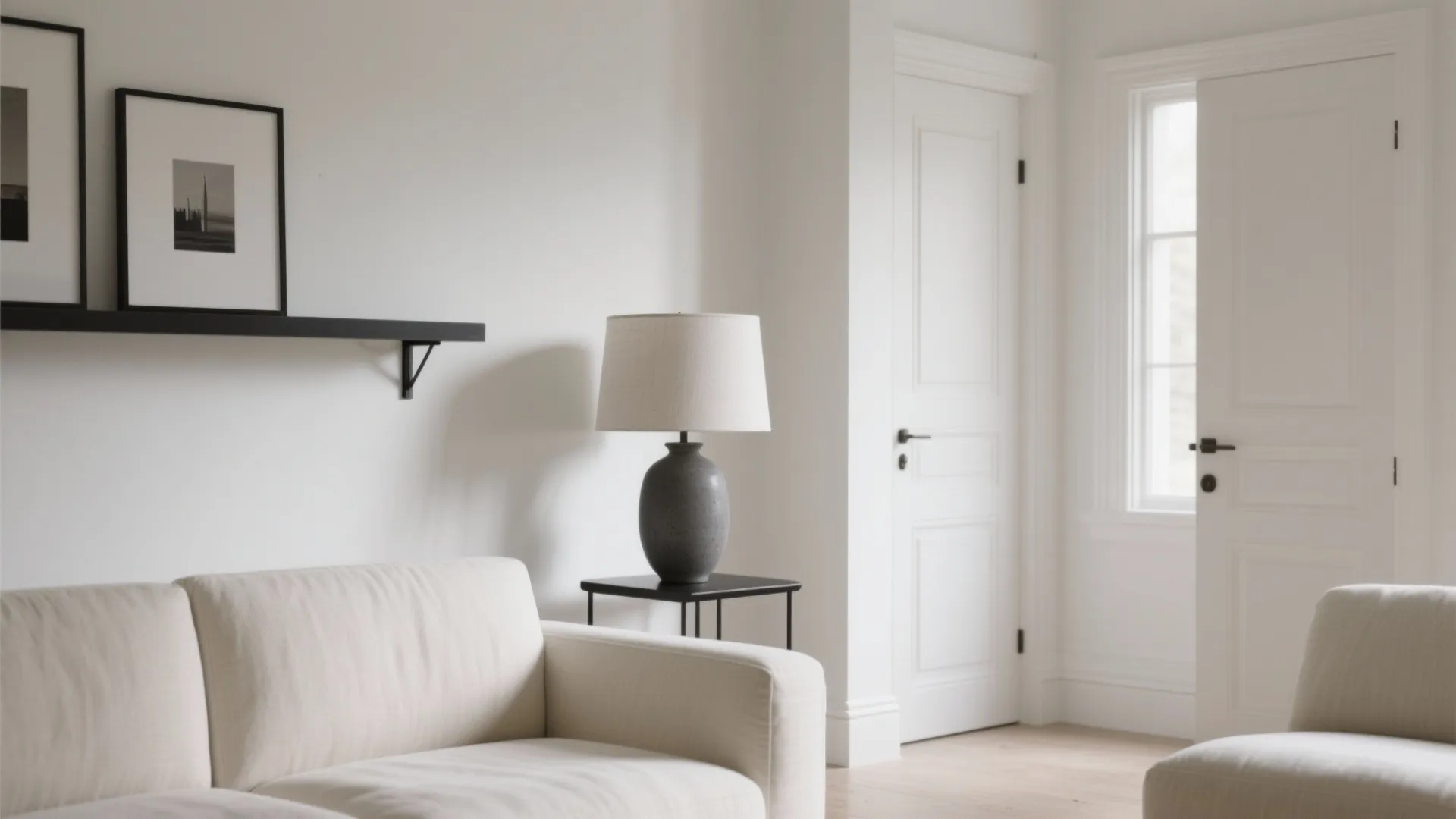 Monochrome Light Palette with Micro-Contrast