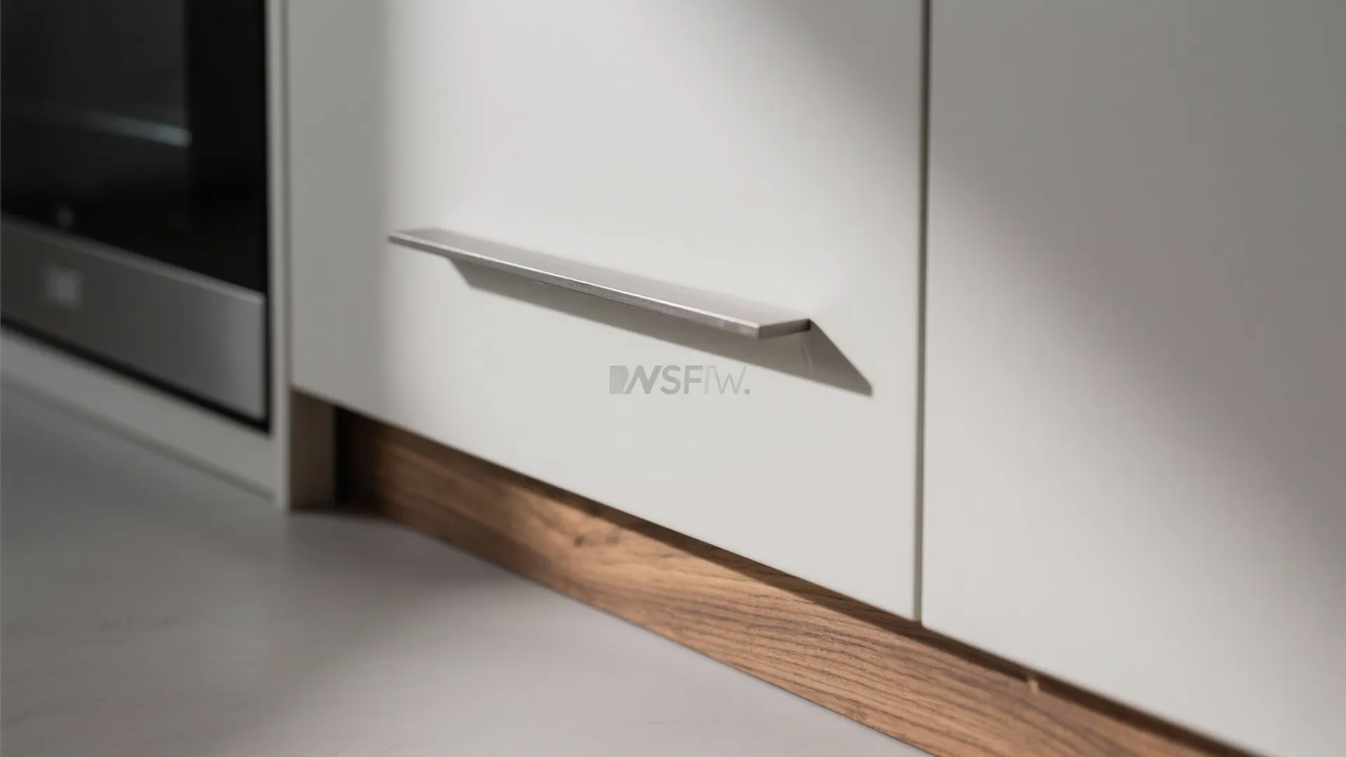 Minimalist Cabinetry and Clutter-Light Surfaces