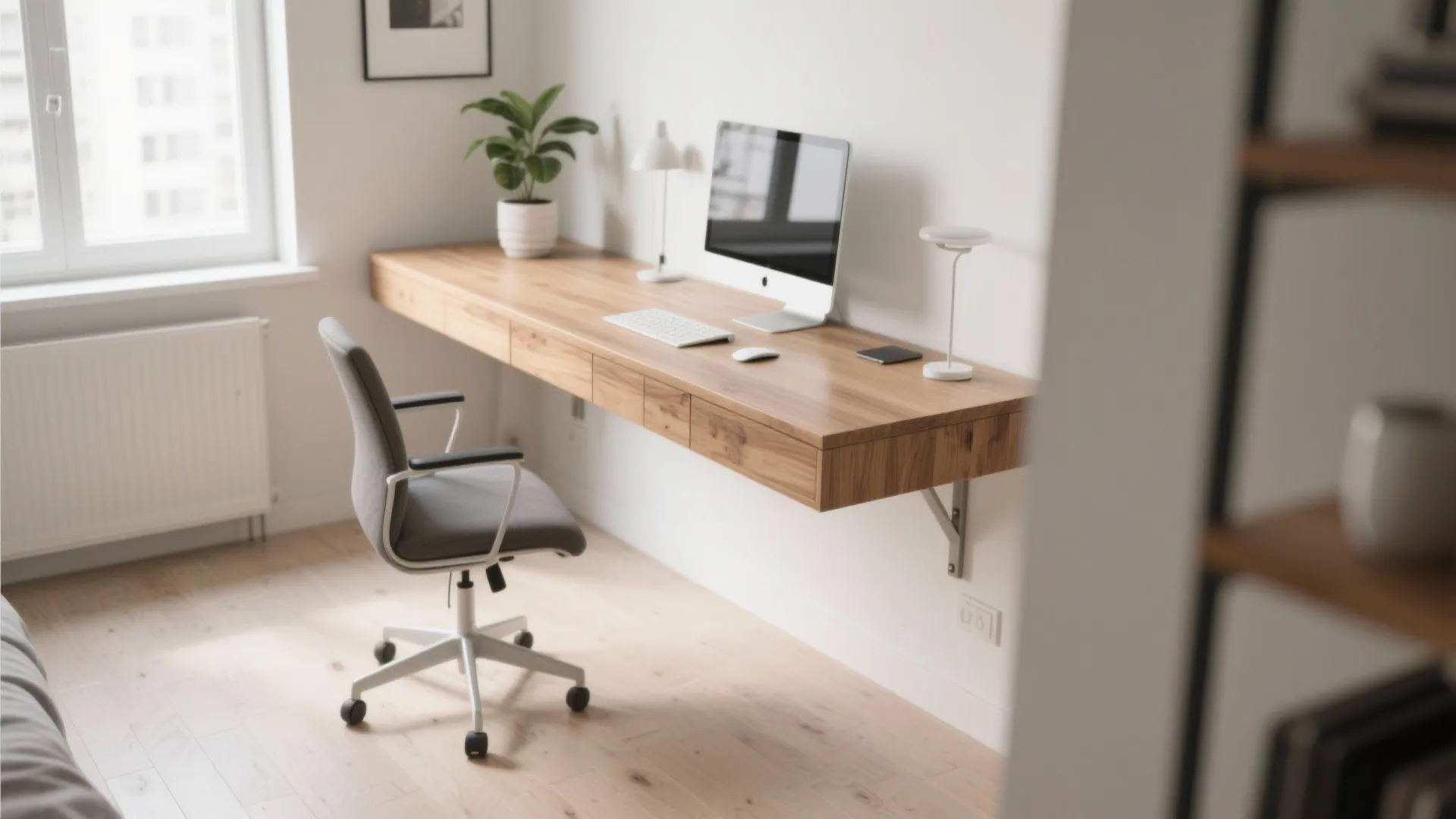 Minimalist Desk Setup