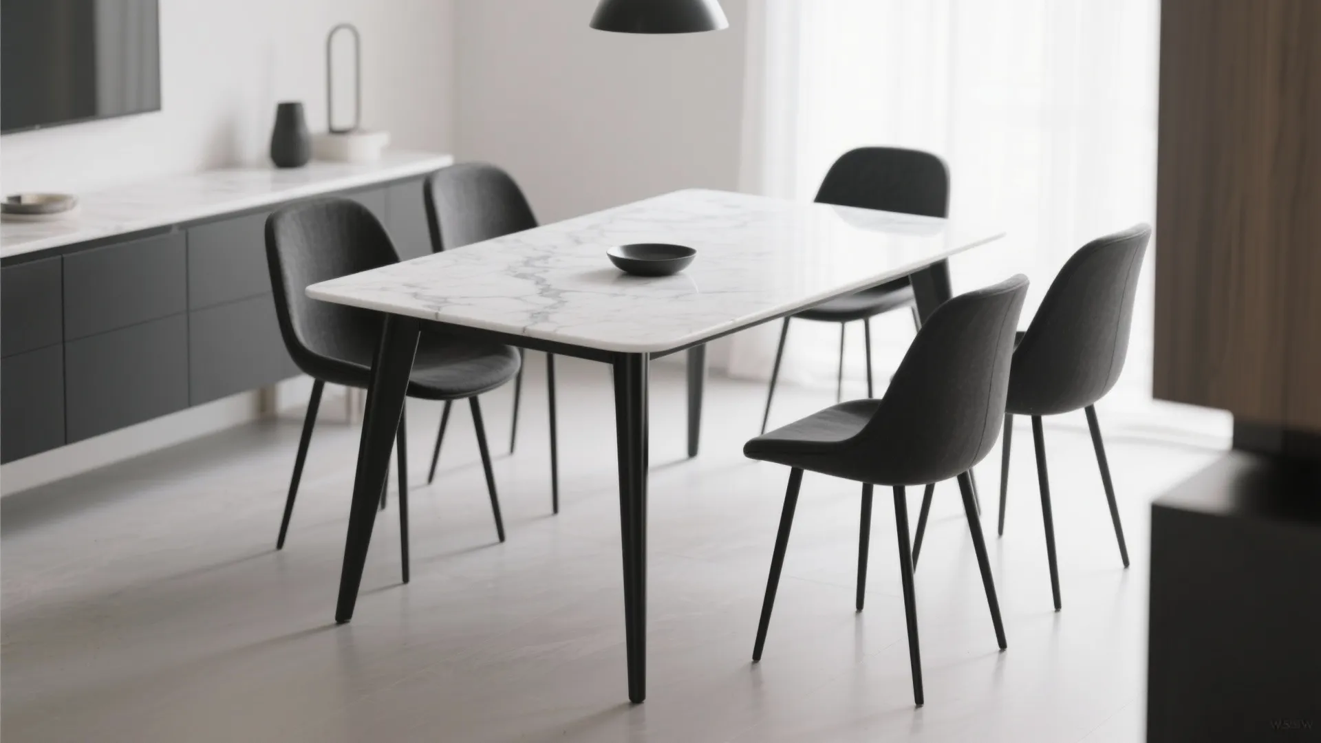 5. Mixed Material Dining Set