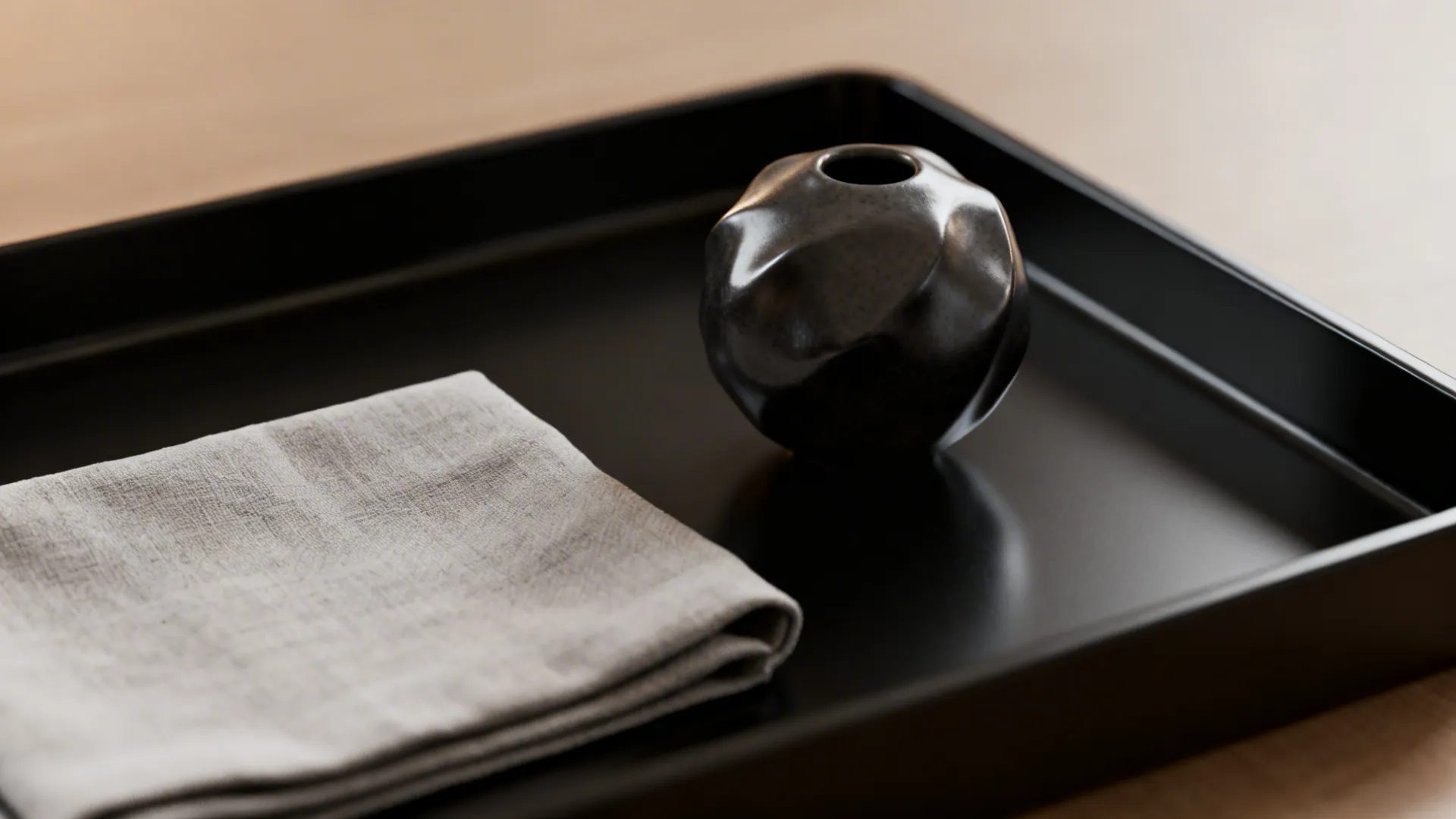 5 Decorative Tray Ideas for Dining Tables