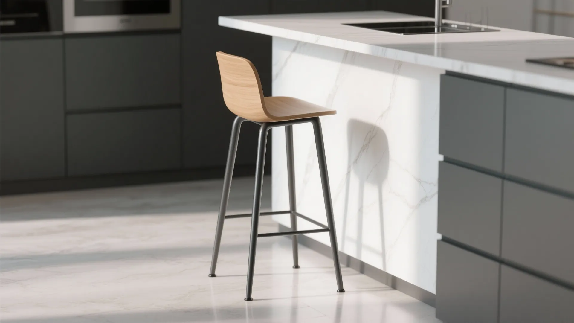 5. Narrow-Tip Lightweight Bar Chair