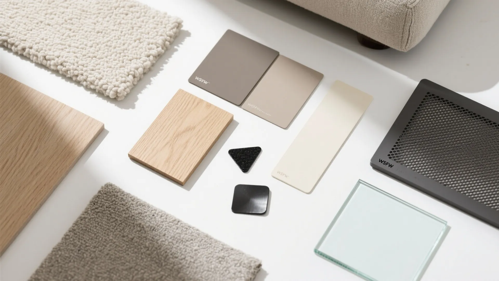 Layer vertical storage around the hearth