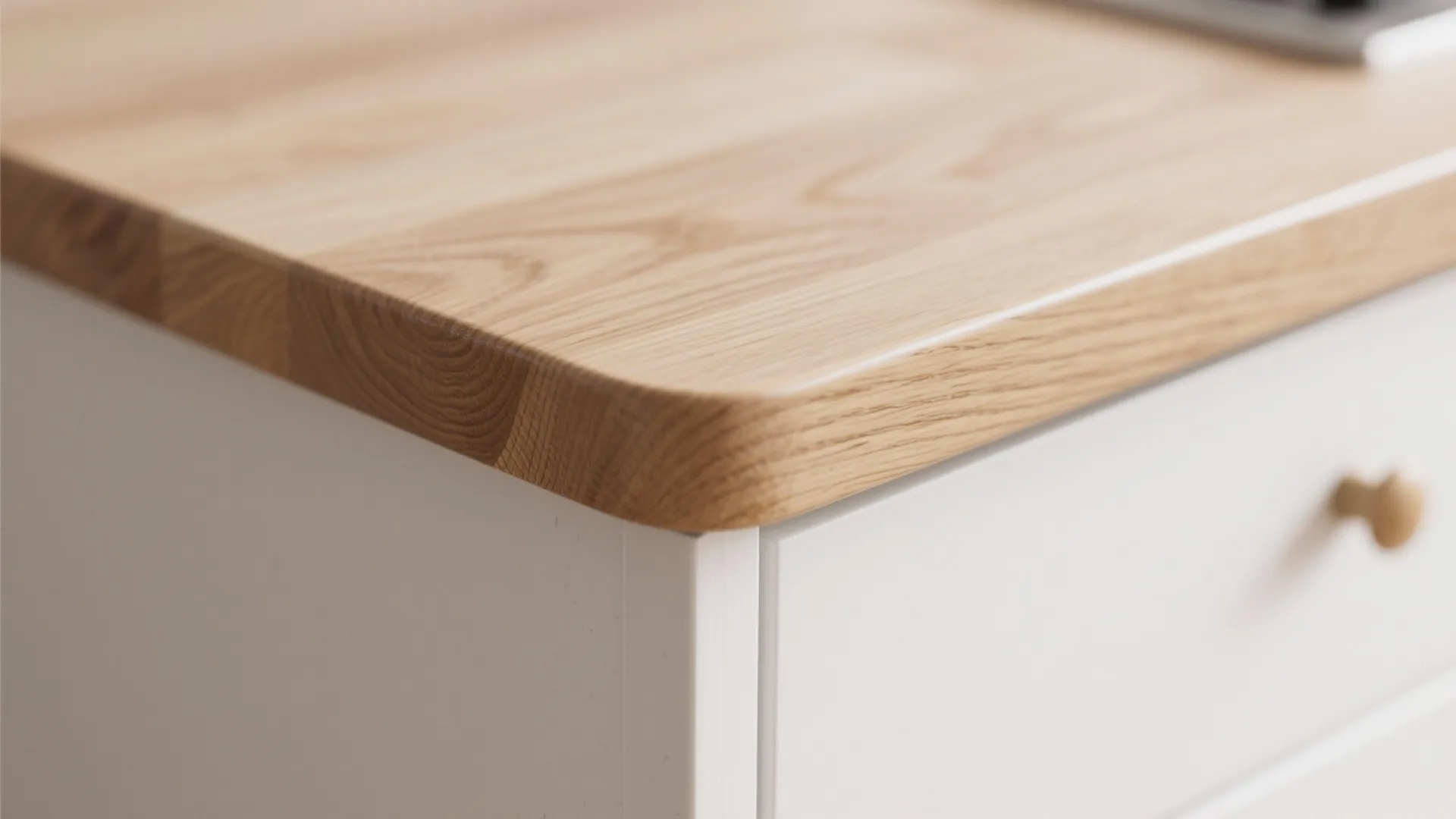 Warm wood elements for tactile comfort