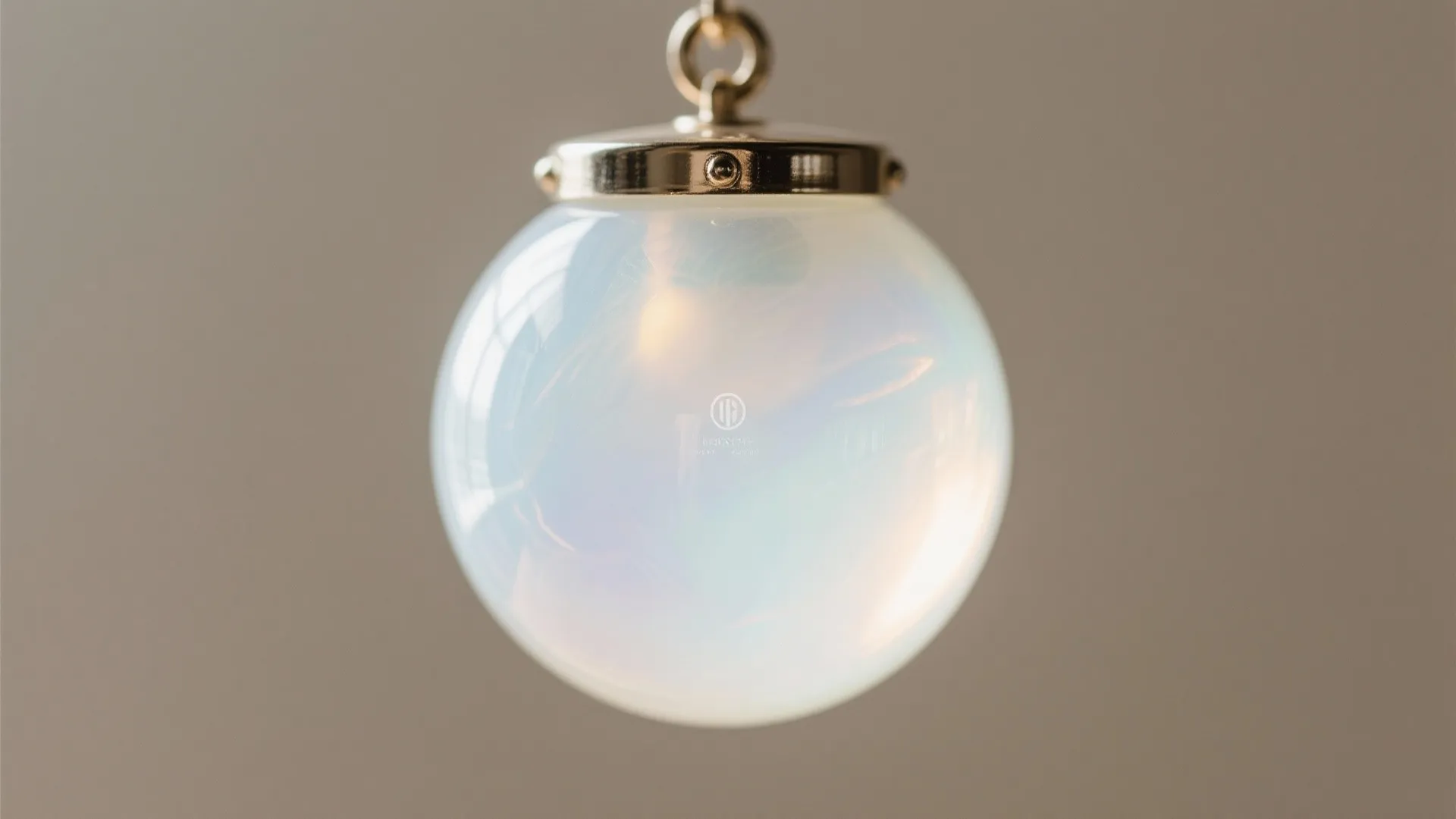 Simple Globe Cluster, Airy and Playful