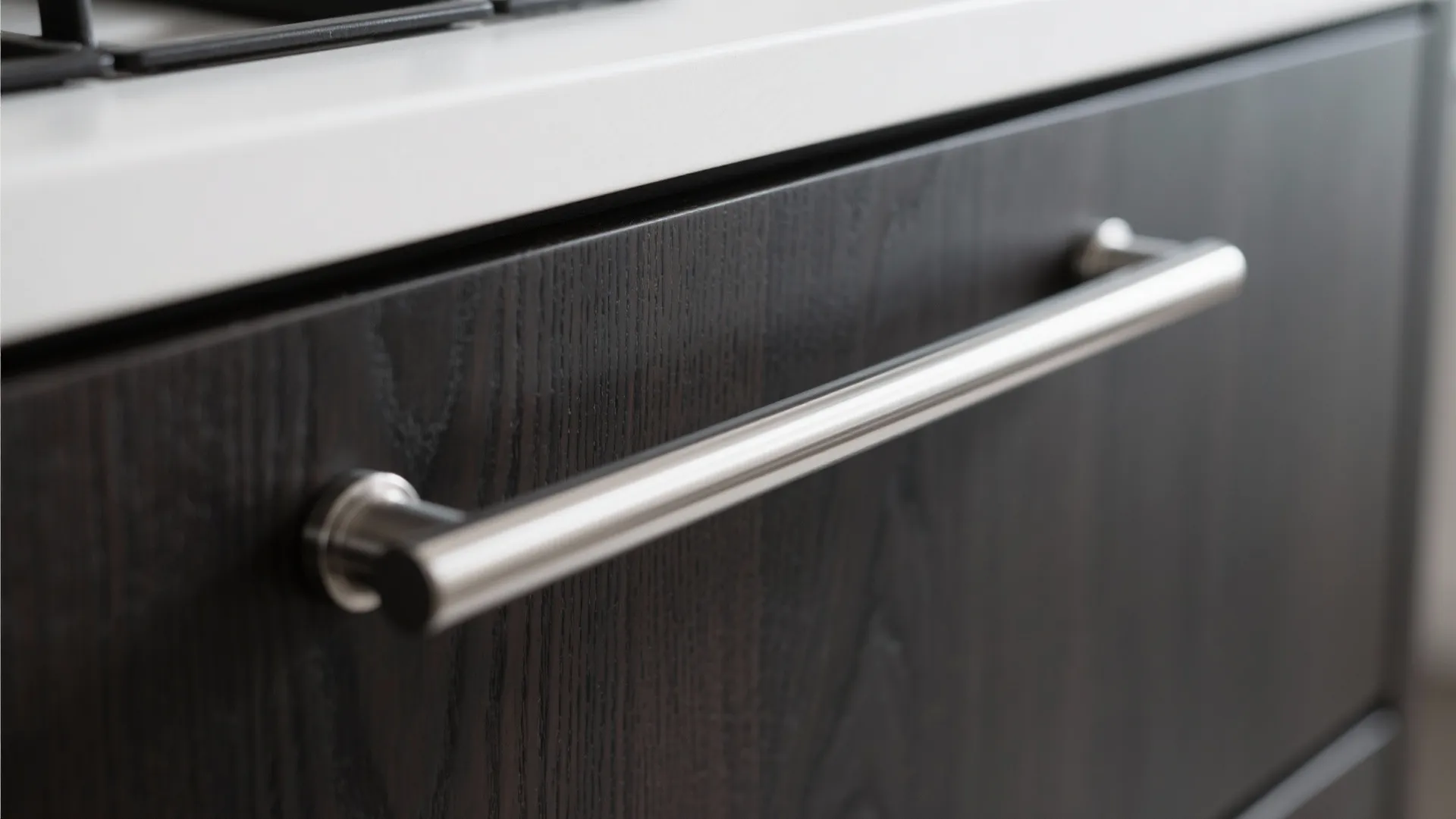 7. Oversized Bar Pulls