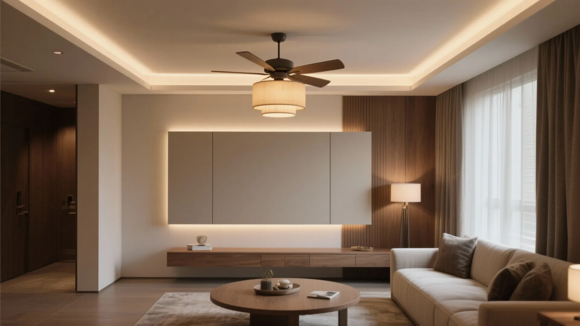 Perimeter cove with center float panel