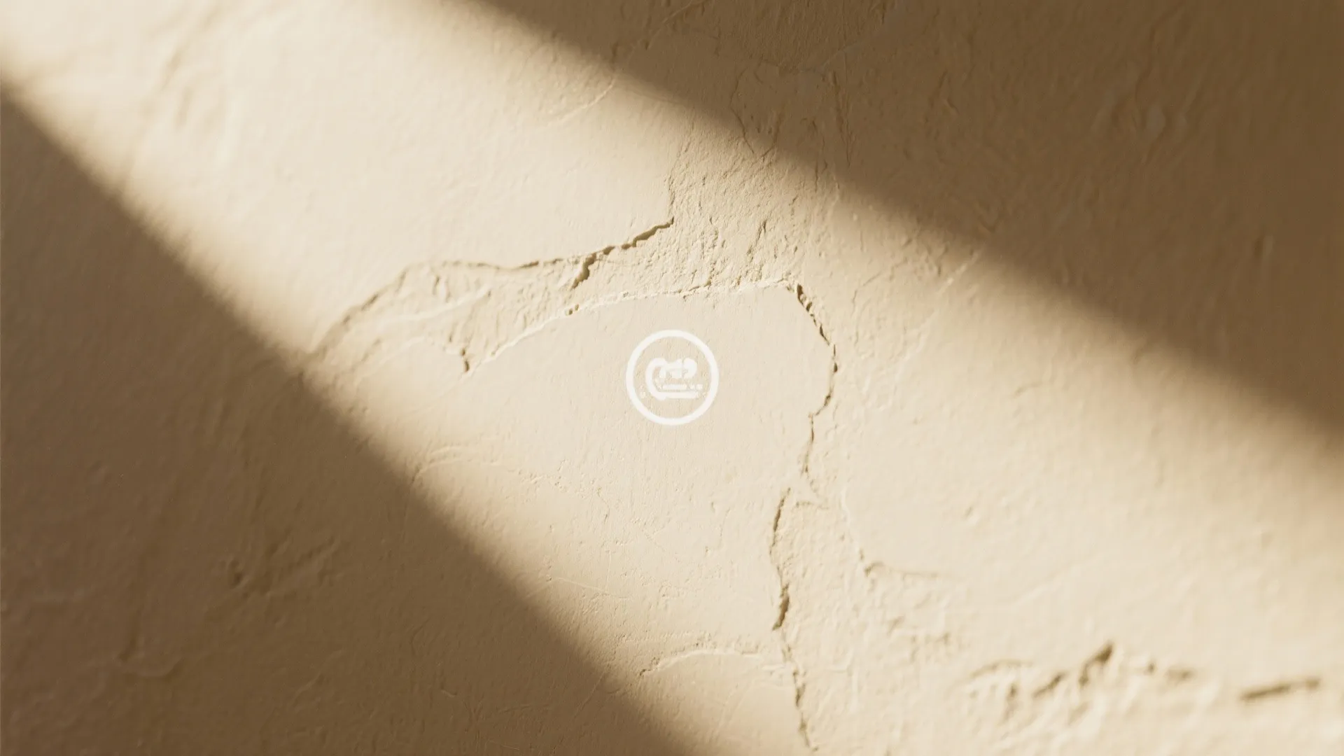 Wall washing and uplighting to open up the room