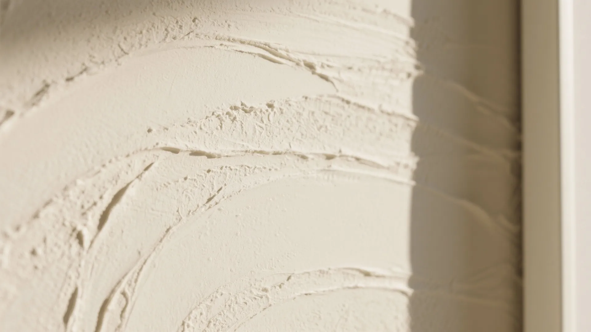 Soft Matte Plaster for a Calm, Gallery-Like Hall