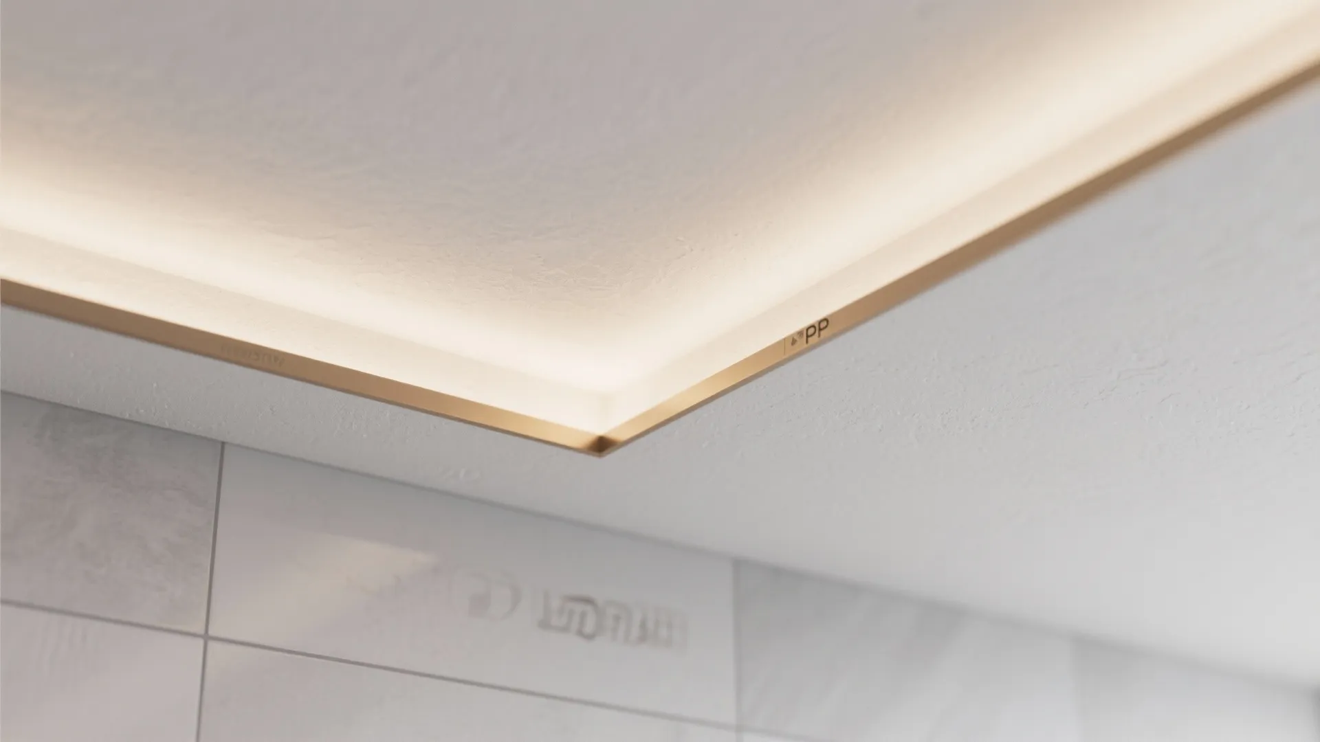 Minimal POP Ceiling With Perimeter Glow