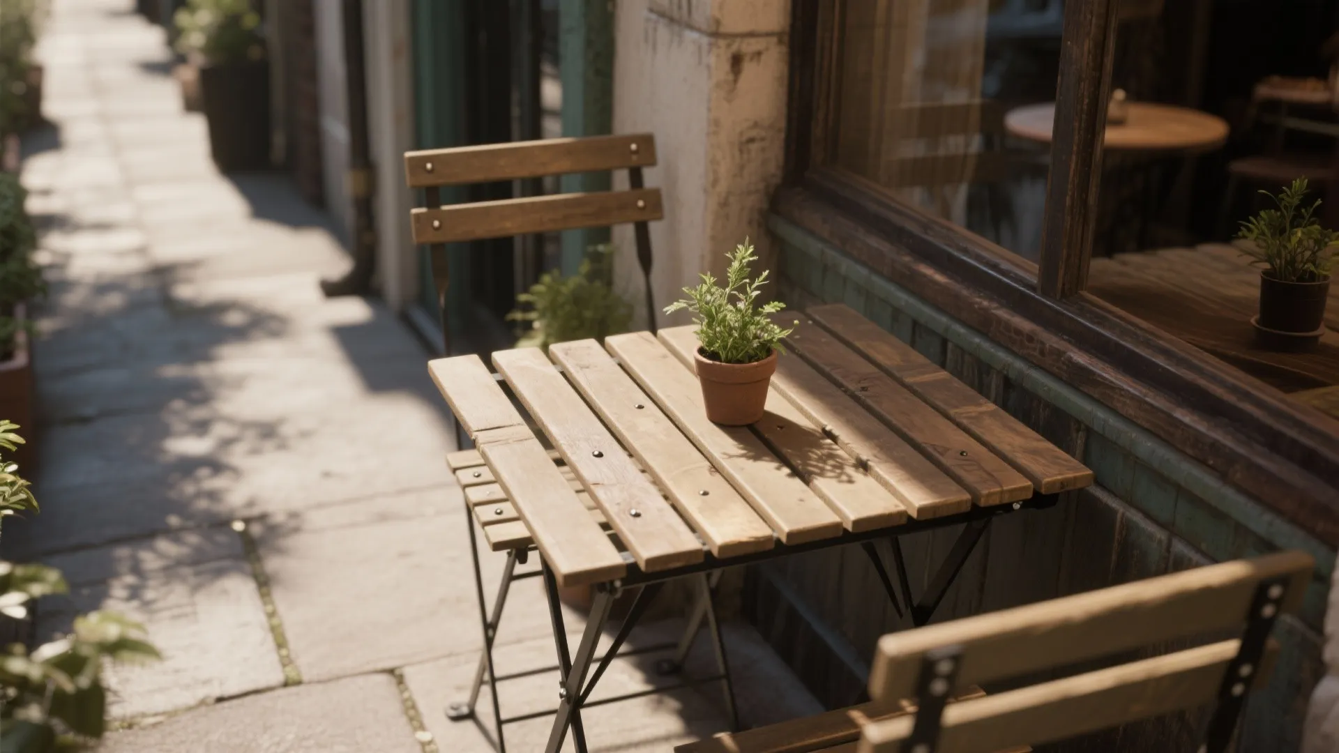 2. Pallet and Reclaimed Wood Bistro Table