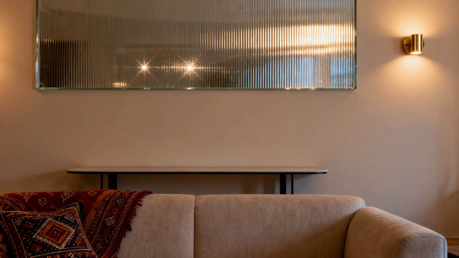 Reflective Back Wall Without the Glare