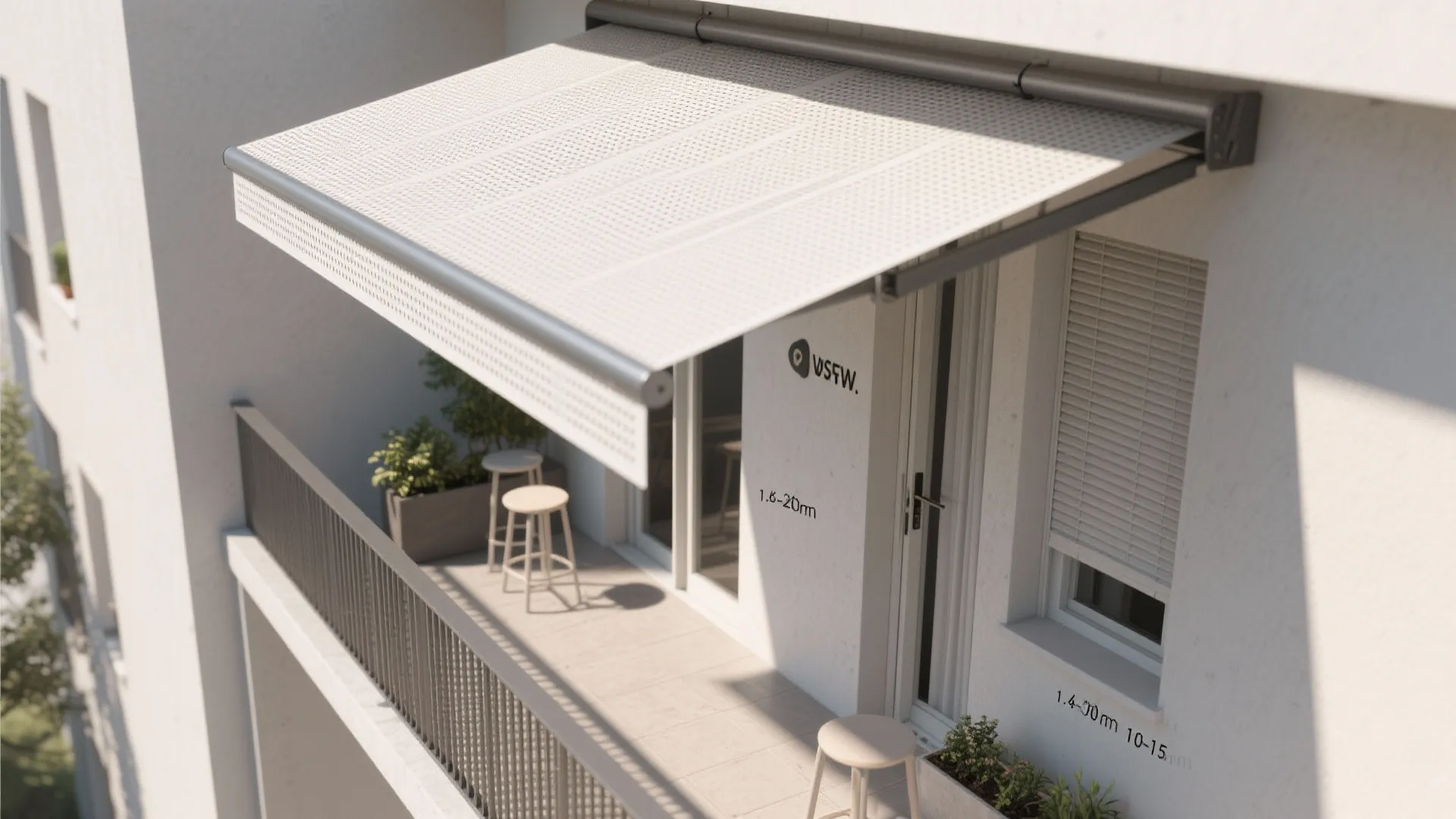 Retractable Awning With Side Screens