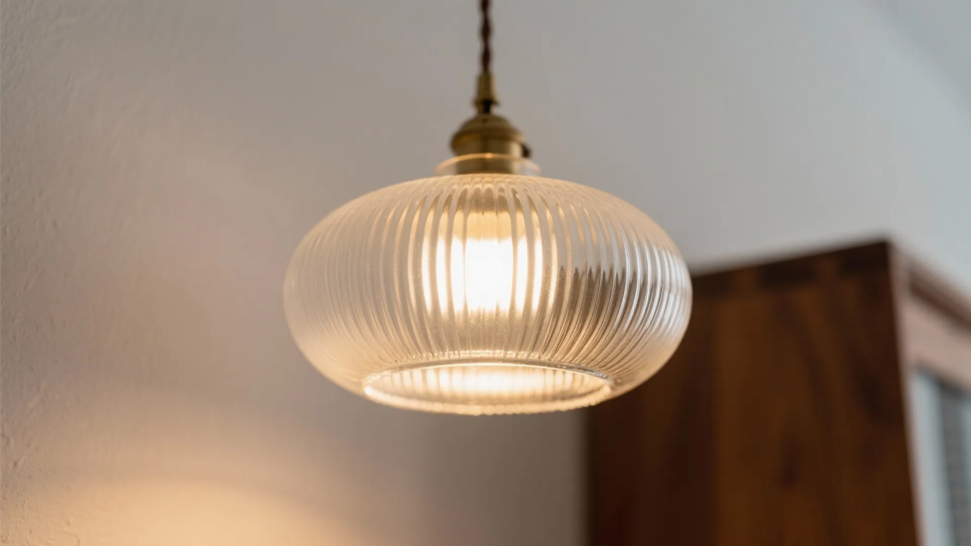 Natural textures and warm modern lighting