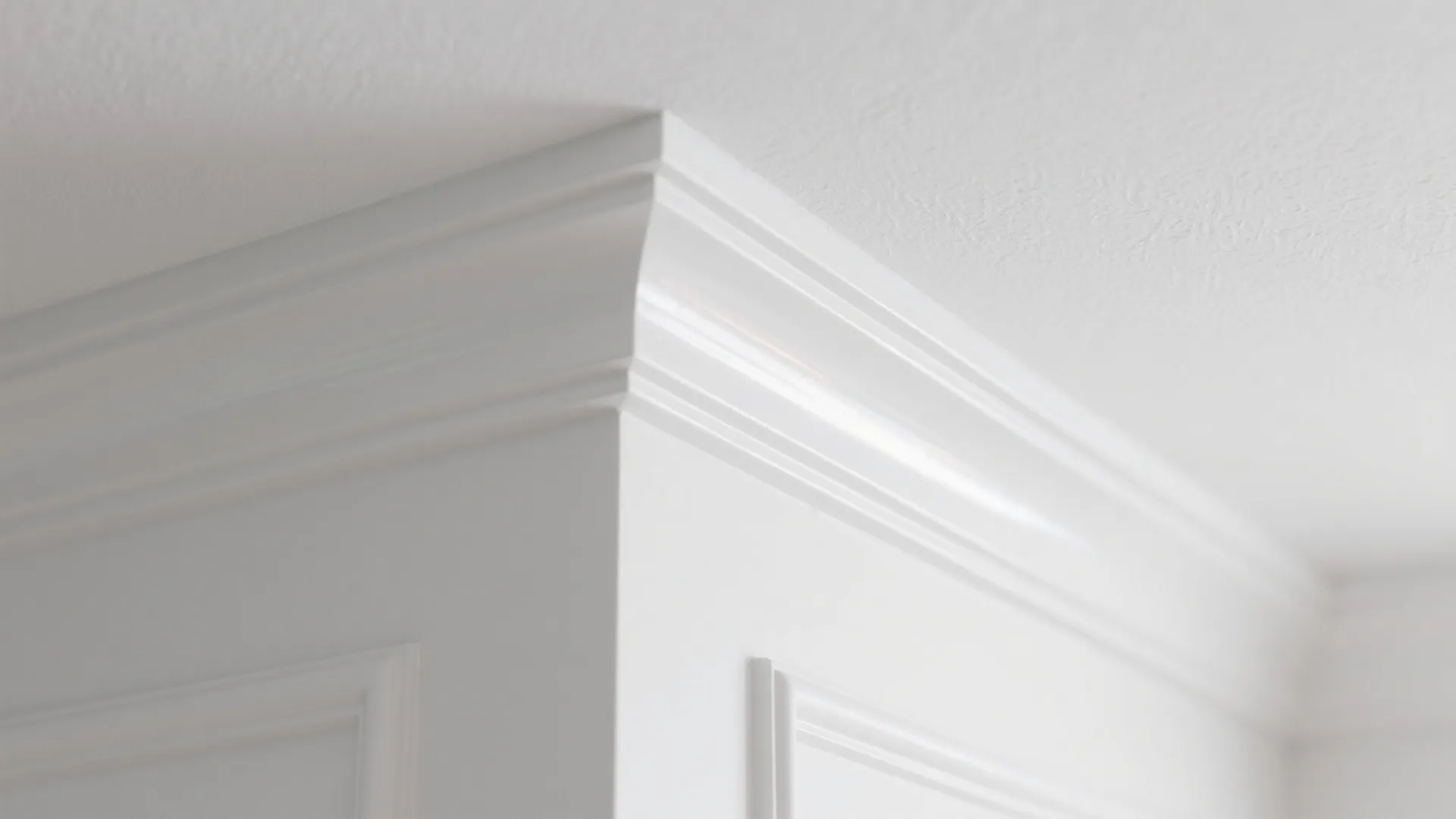 4. Crisp white ceilings and satin reflective trims