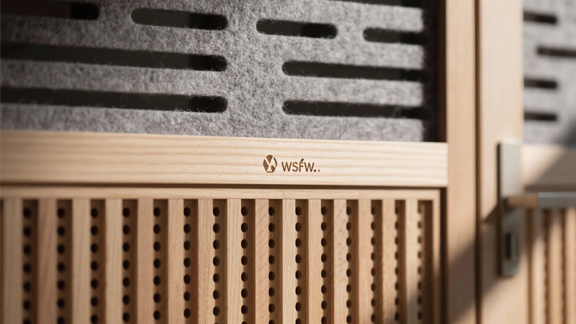 Ventilated Screens with Acoustic Core