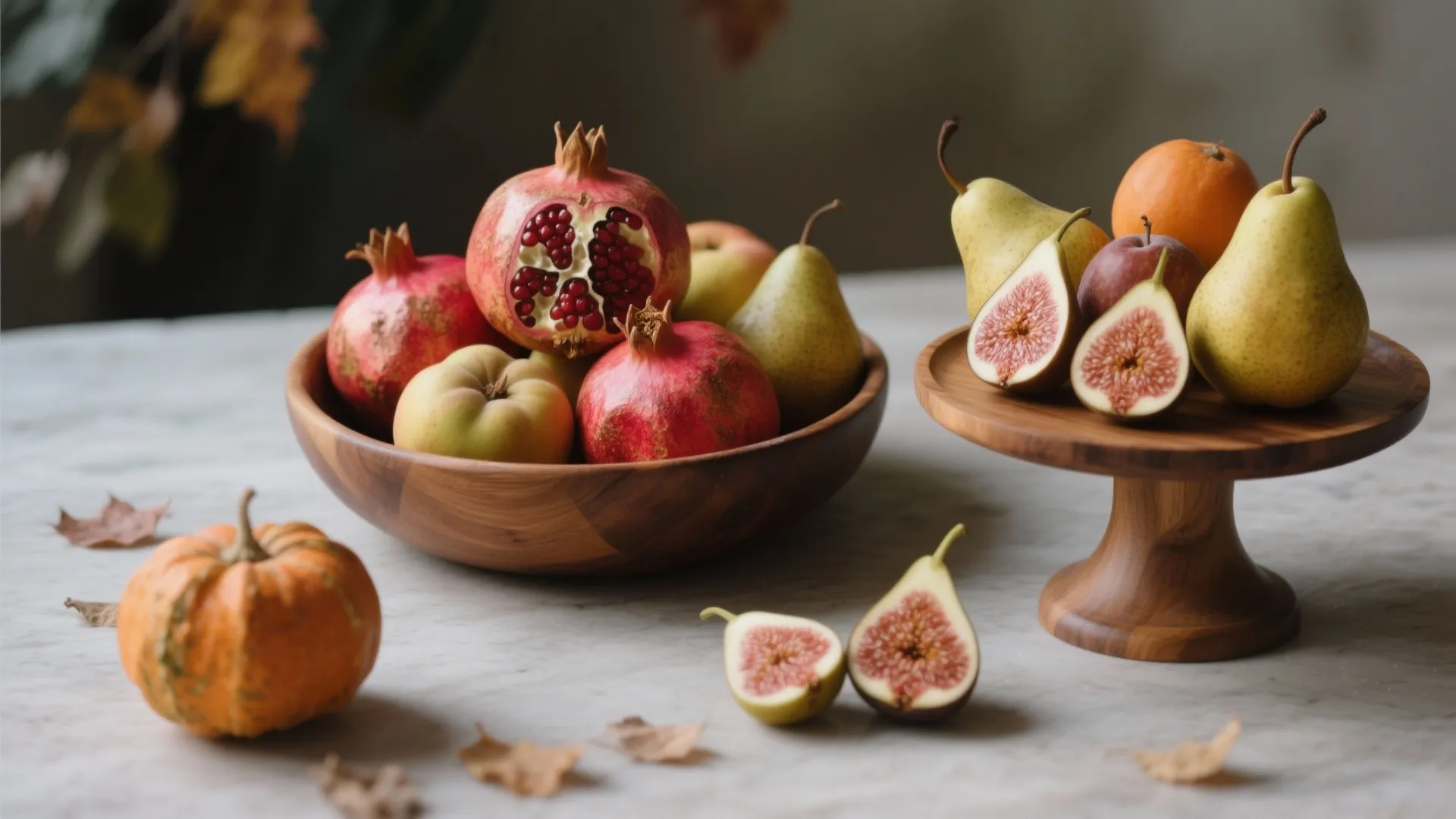 9. Seasonal Fruit Display