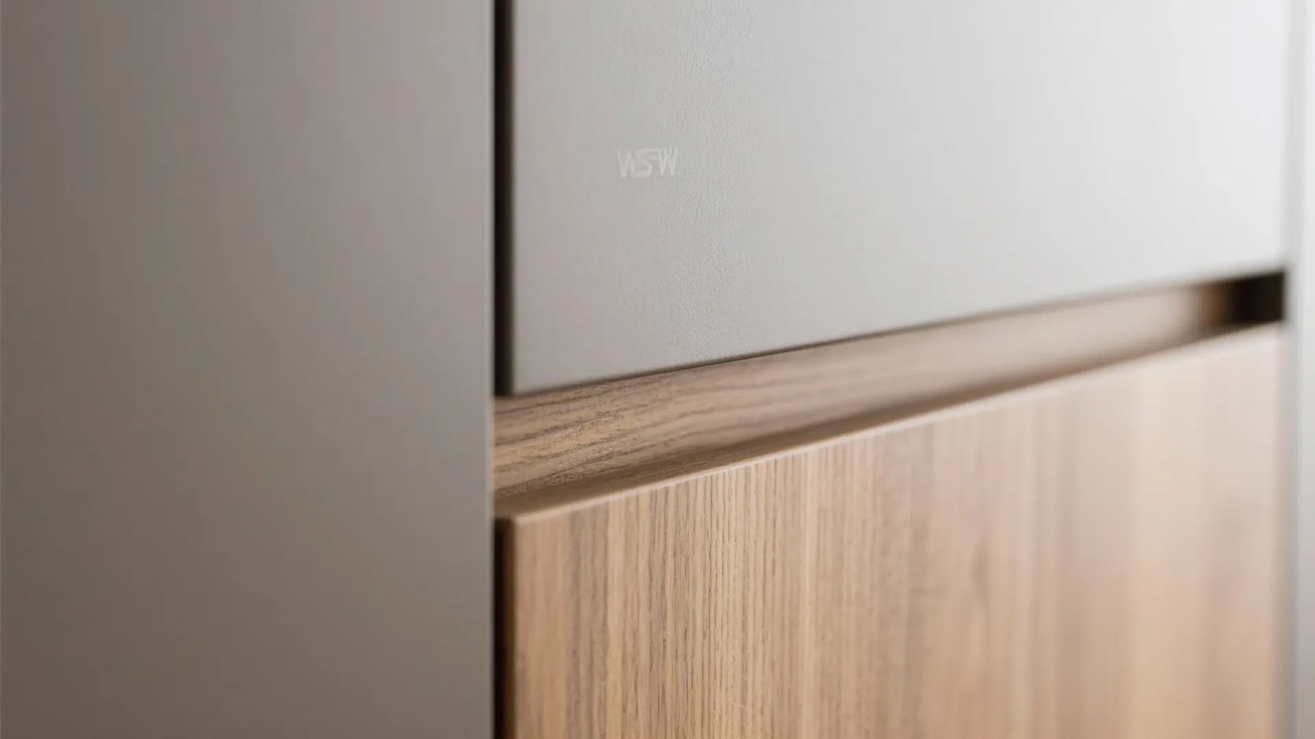 Minimalist storage for a calm living-dining core