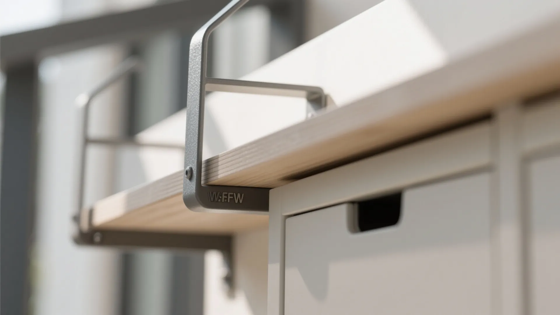 Minimalist balcony storage that breathes