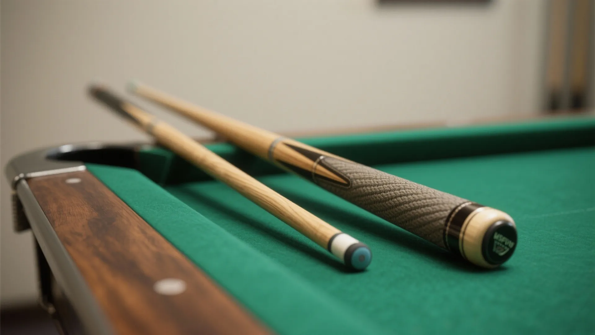 Short cues that actually play well (48–52 inches)