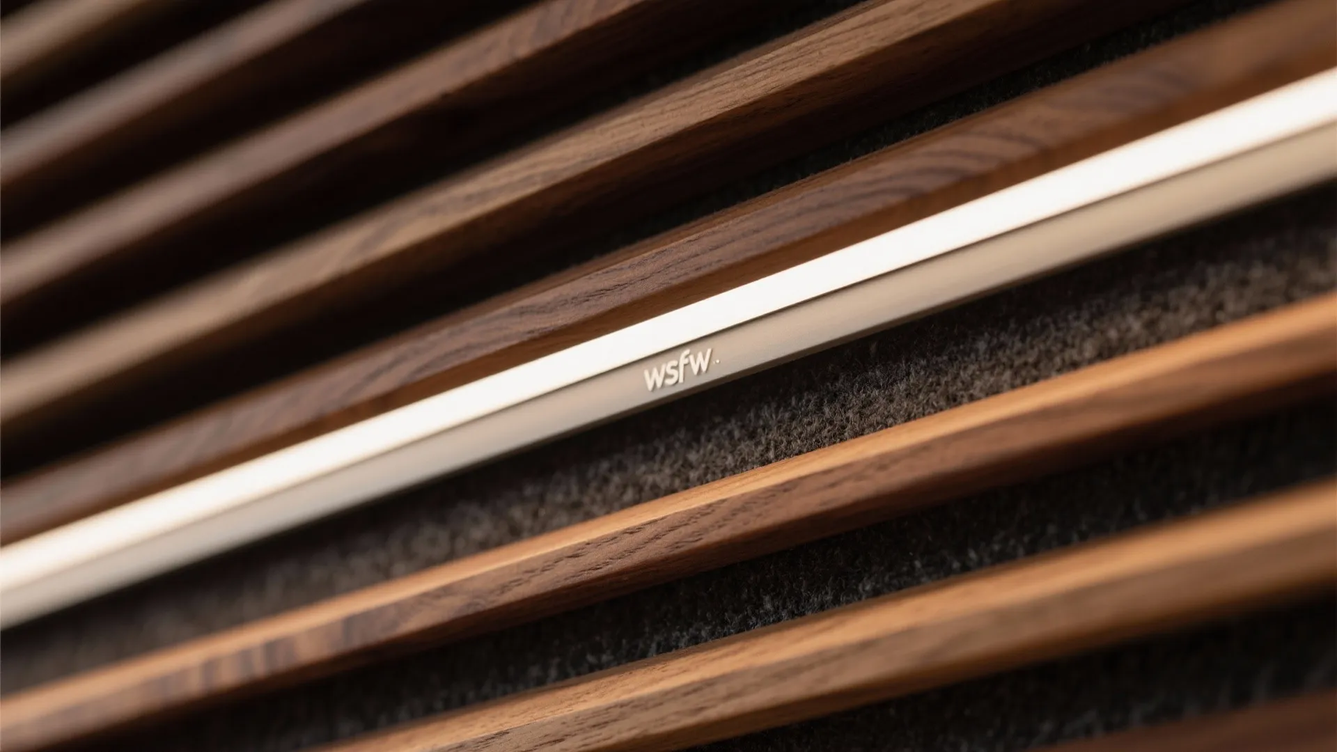 Sound-Savvy Dividers: Slats, Acoustic Panels, and Media Walls