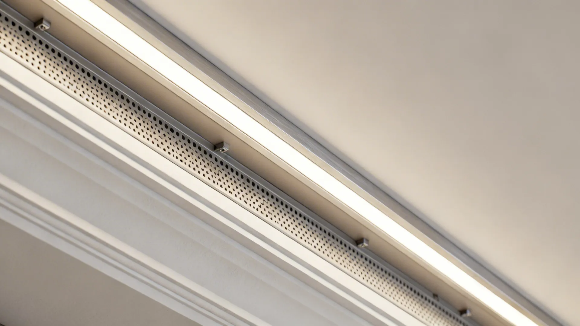 Slot Diffusers + Linear Downlights Integration