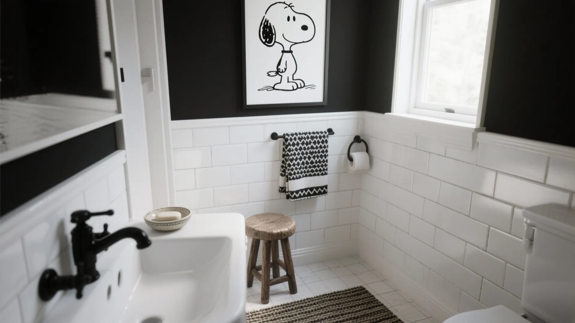 3. Monochrome Snoopy Styling for a Classic Look