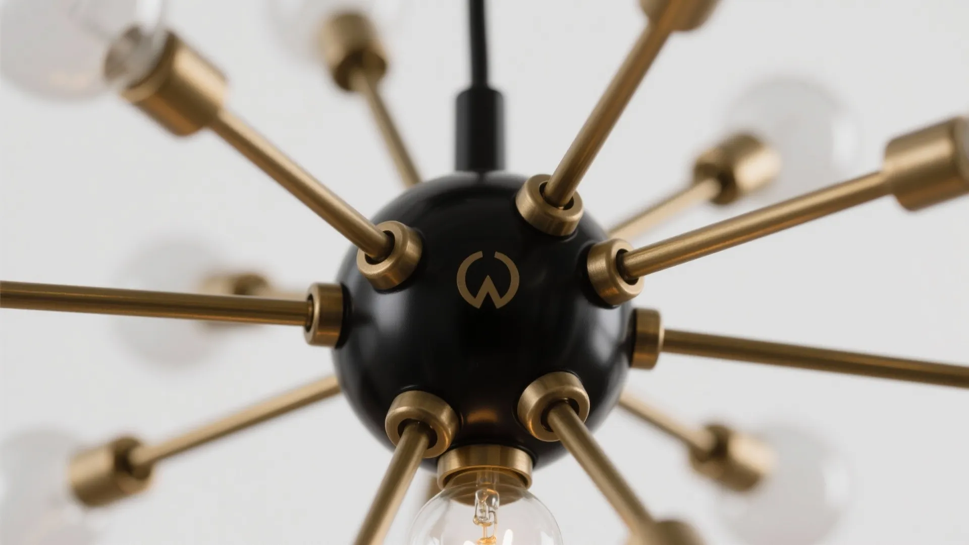 4) Sculptural, lightweight silhouettes (open-frame or sputnik)