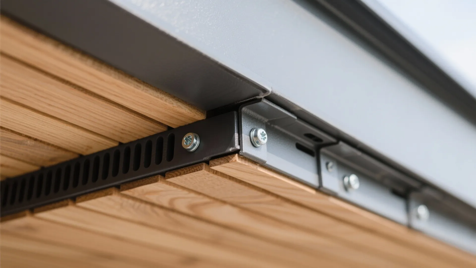 Mixed materials: steel + wood for warmth