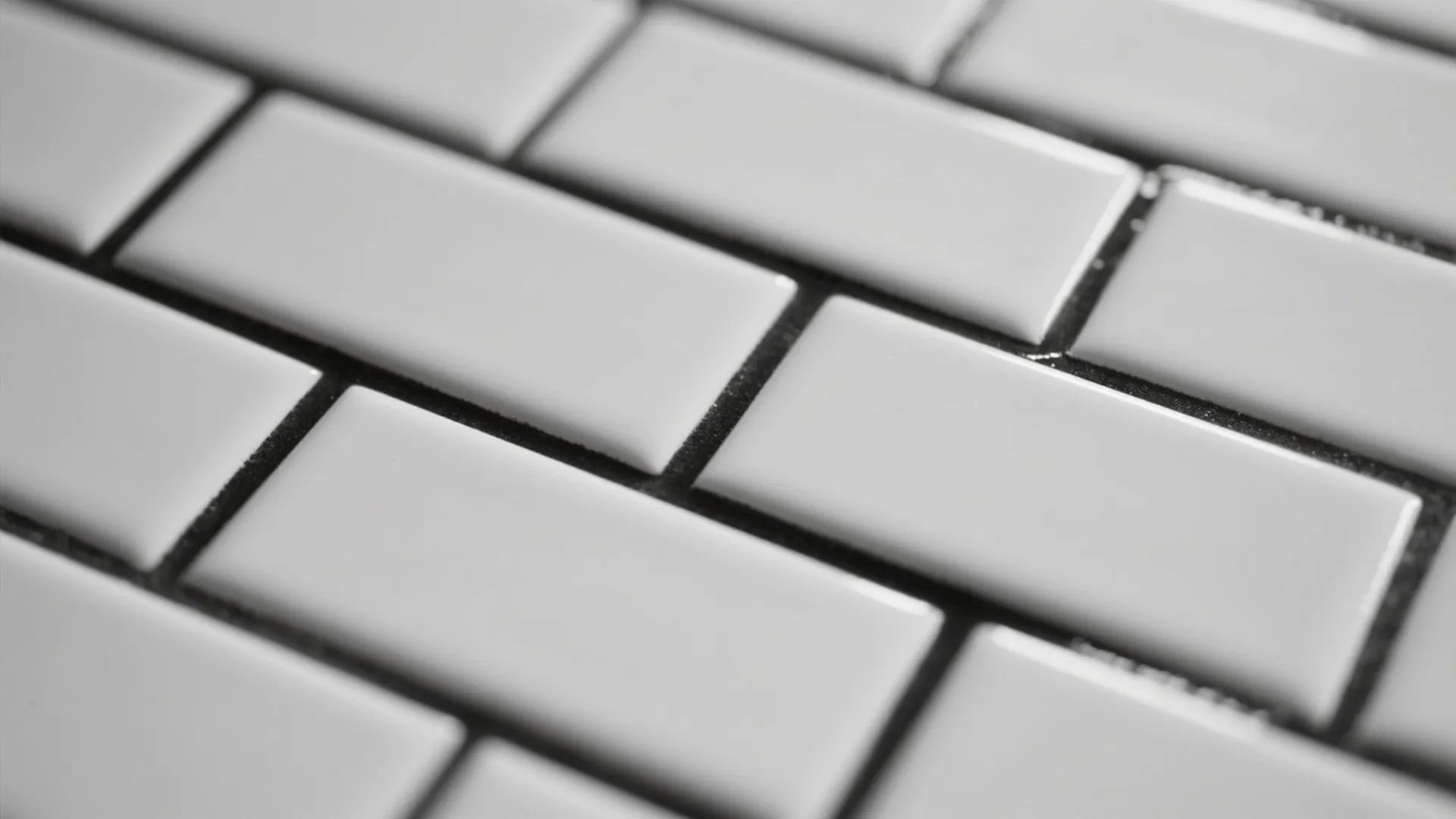 High-Contrast Grout with White Subway (or Vice Versa)