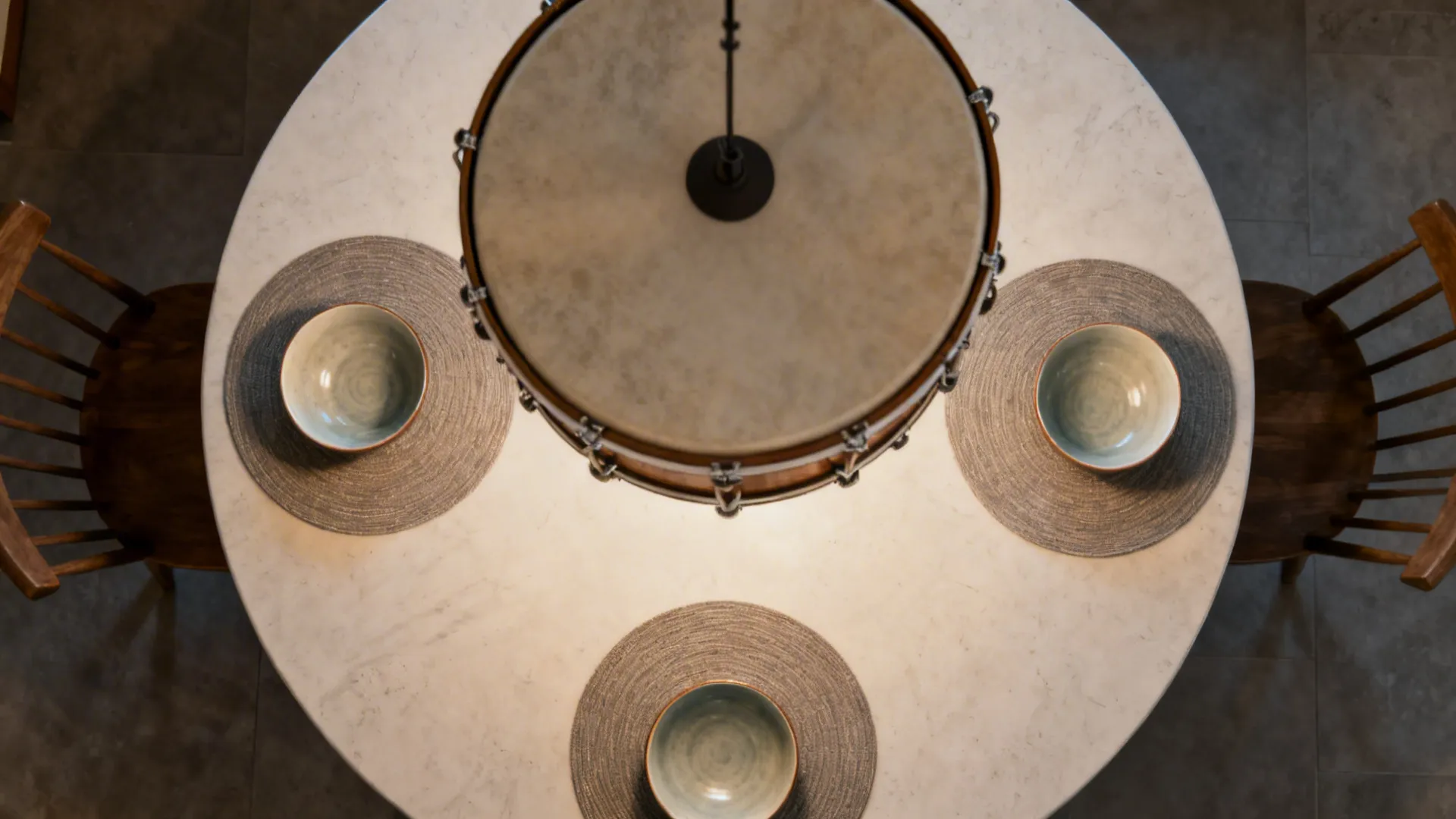 Statement Lighting and Tableware Rhythm