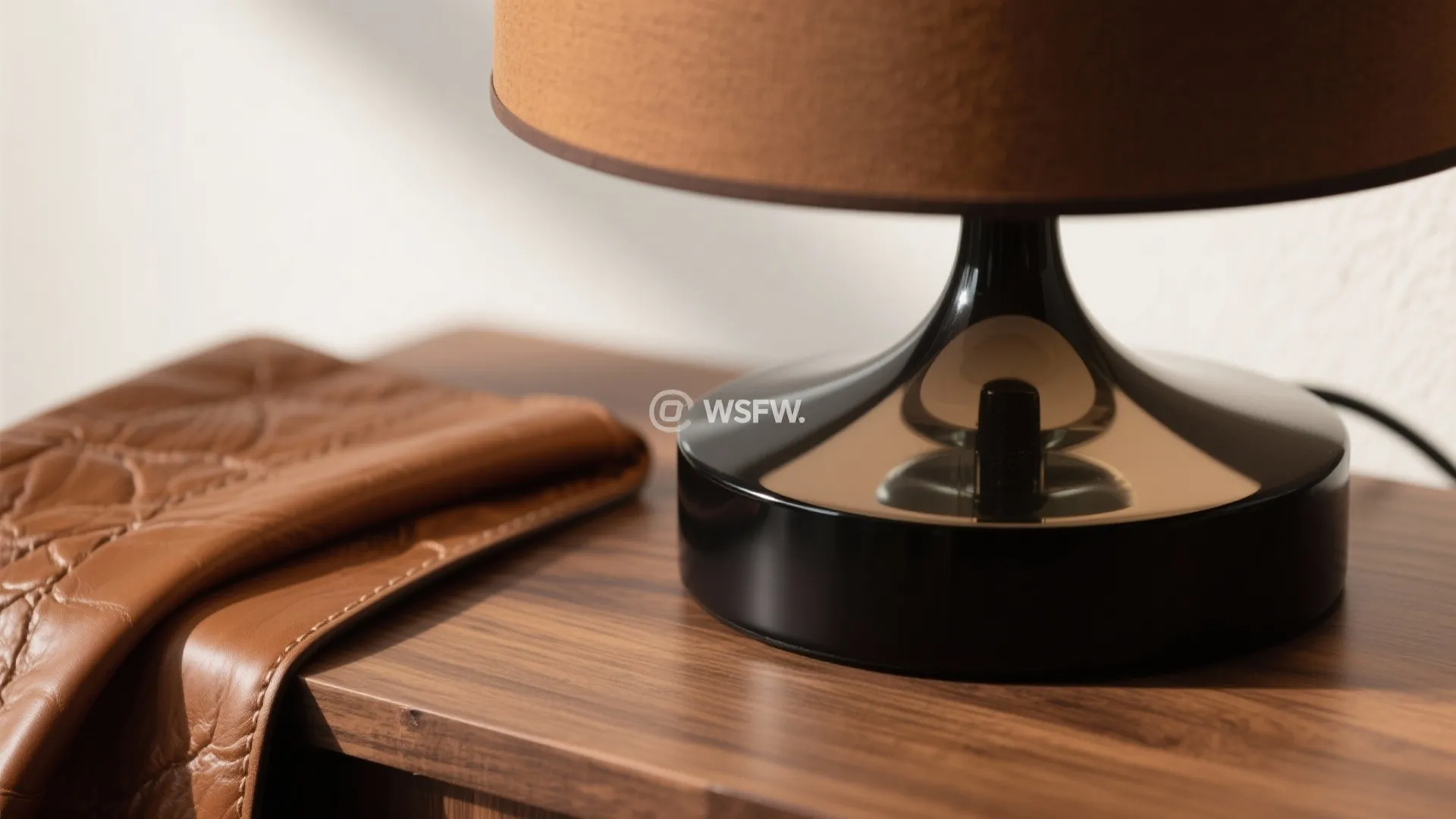 5) Texture First: Wood, Leather, and Subtle Shine