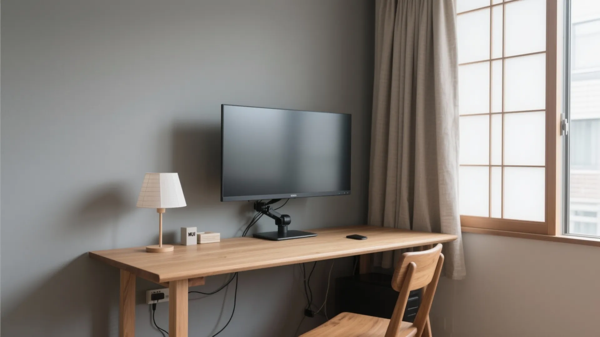 2K×30インチで心地よい日本の小空間を作る5つの設計ポイント: 東京・大阪・京都の1R/1Kで、2K解像度の30インチディスプレイをインテリアに馴染ませる方法