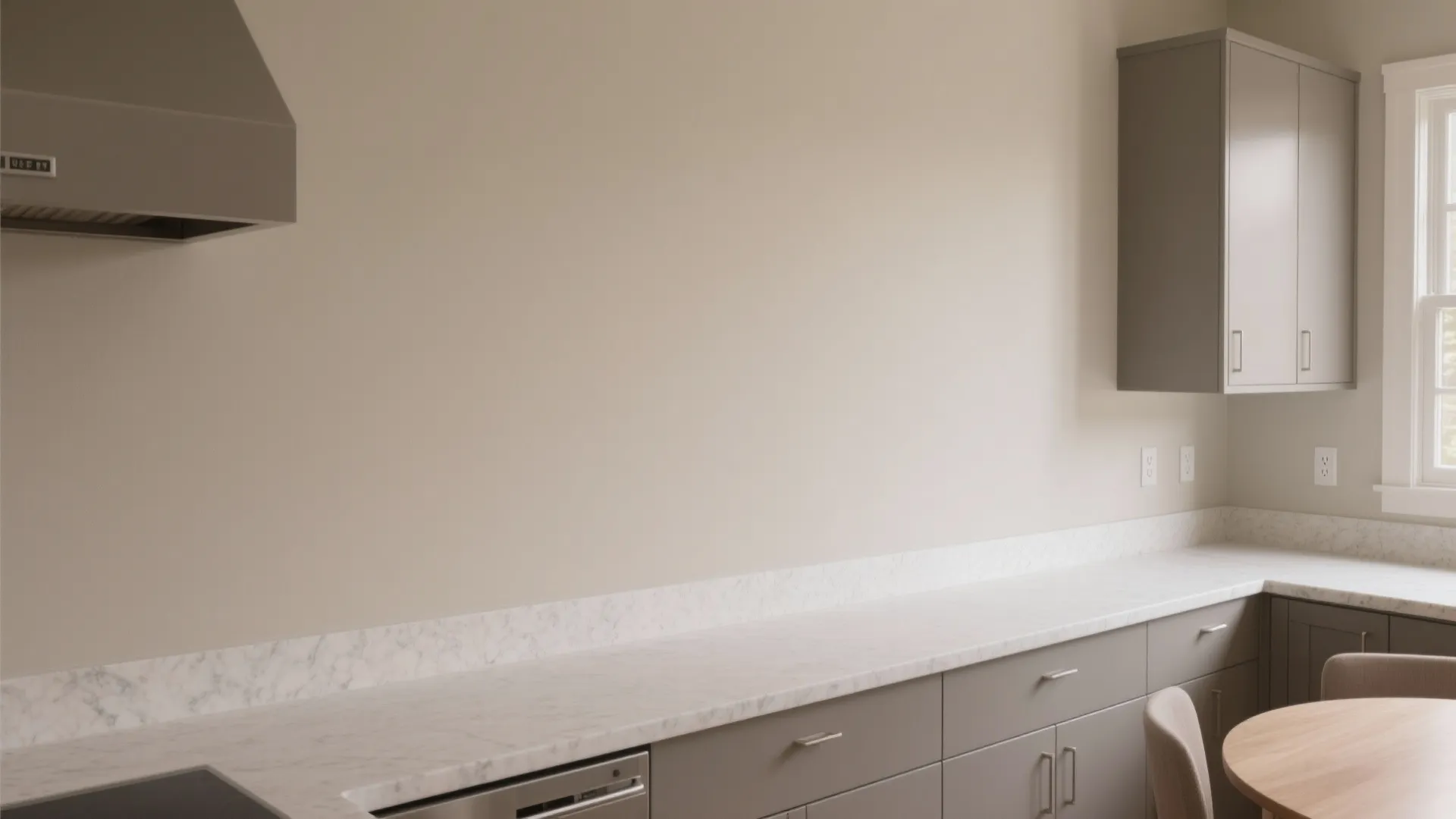 Minimalist Painted Border (tone-on-tone)