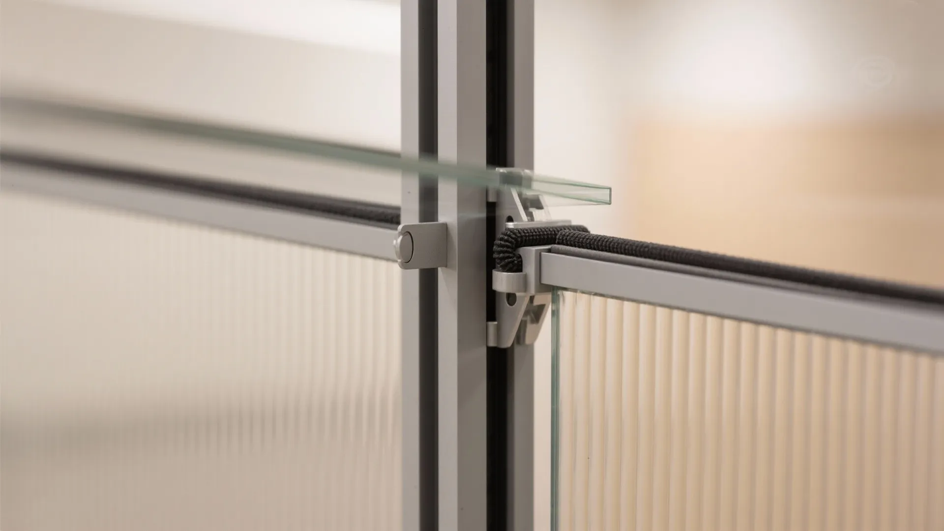 Glass partitions with transoms