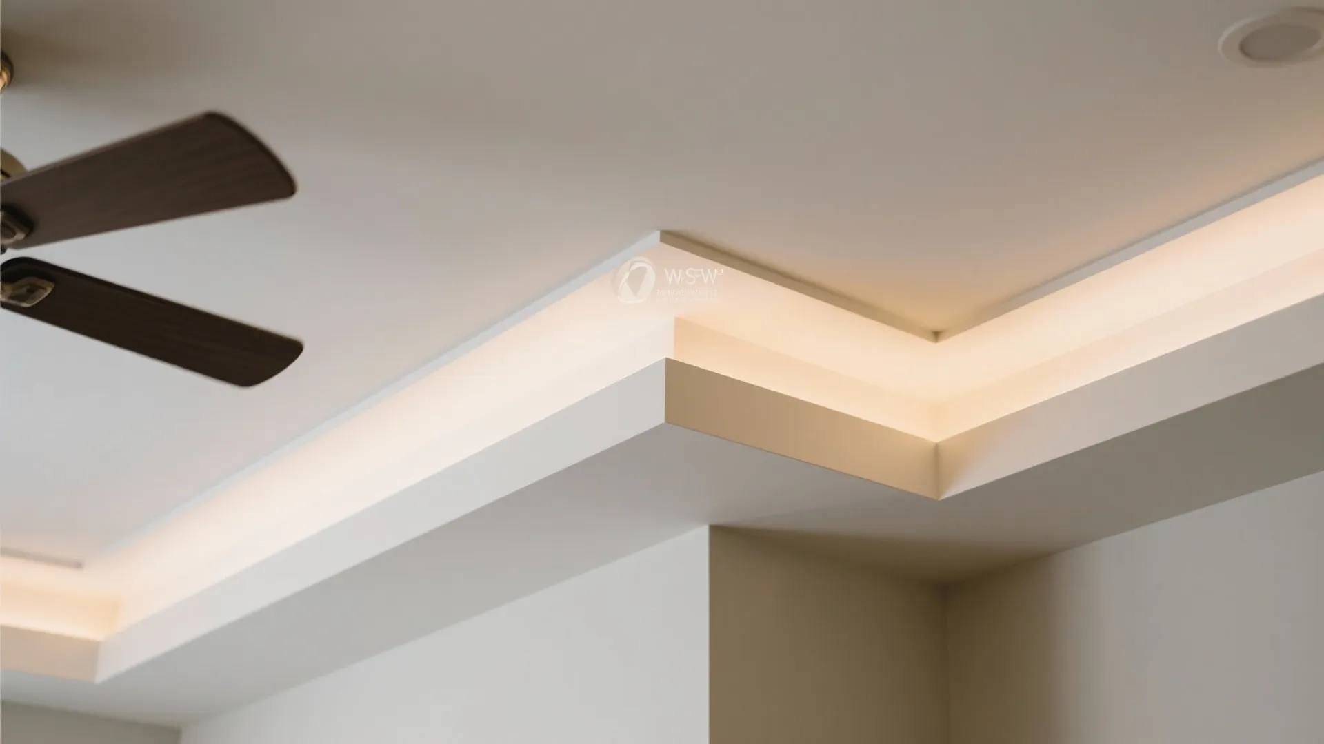 Layered Gypsum Trays with Central Fan Pocket