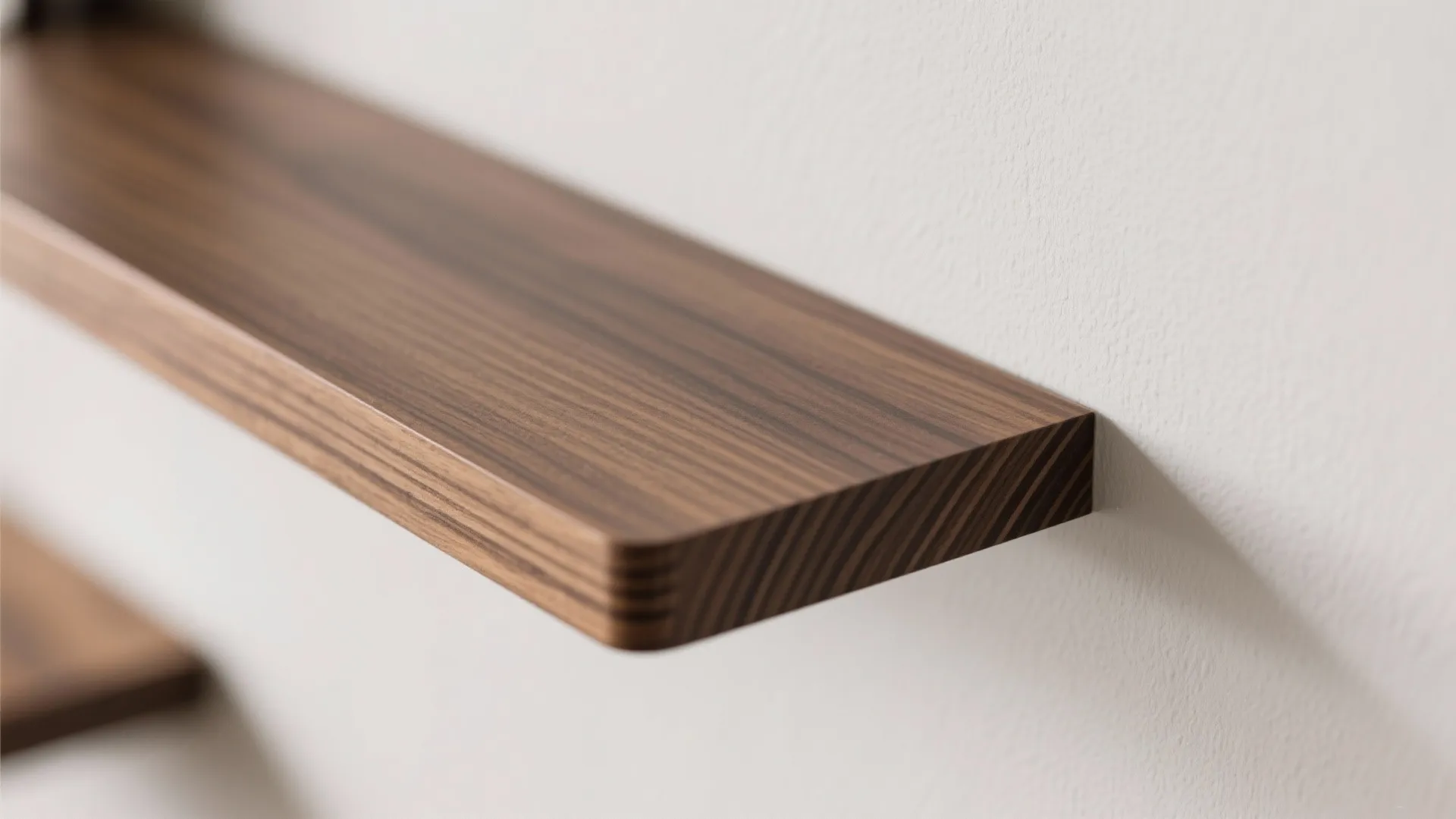 Warm Wood Accents without Bulk