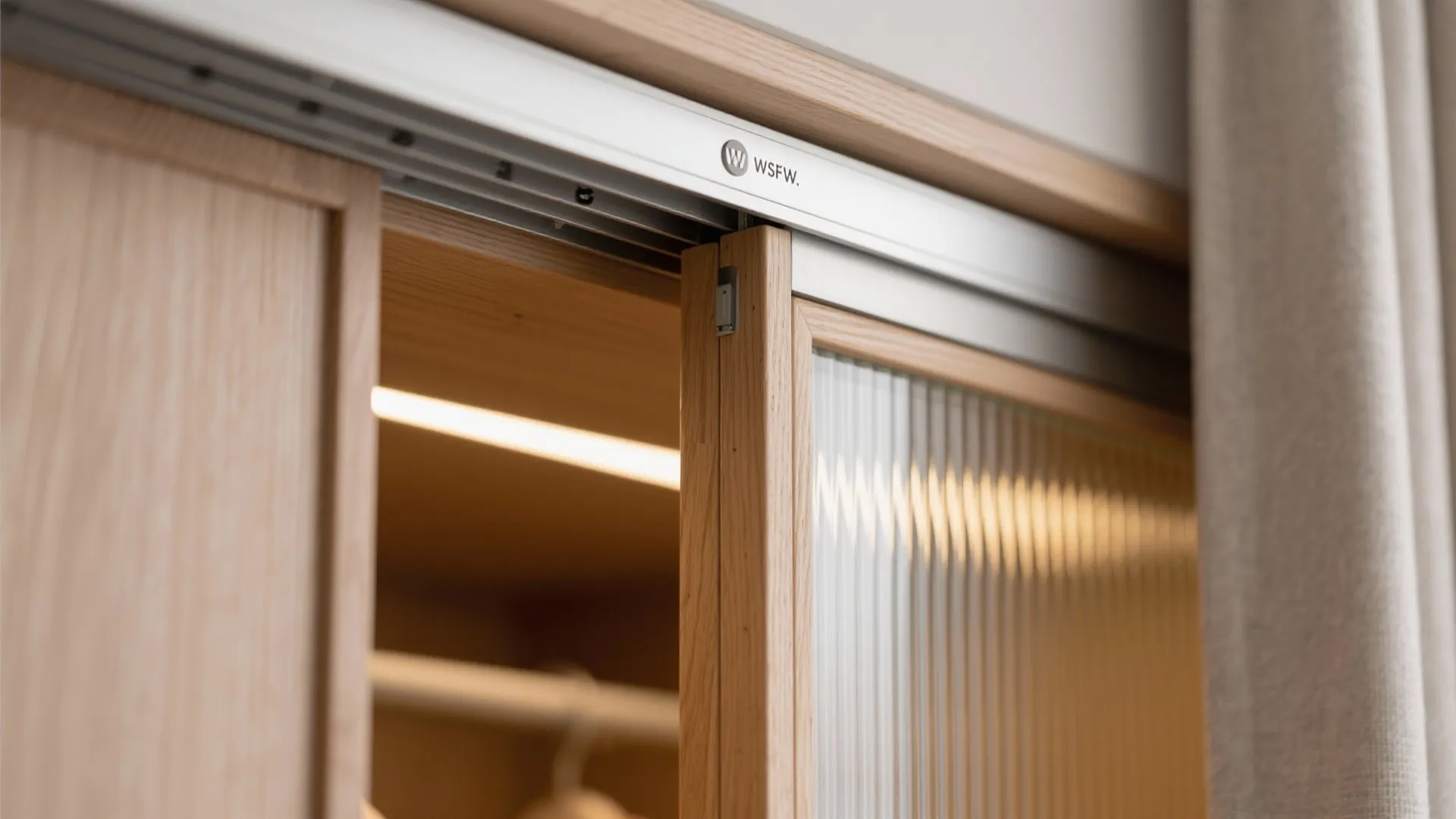 Bedroom calm with built-in wardrobes
